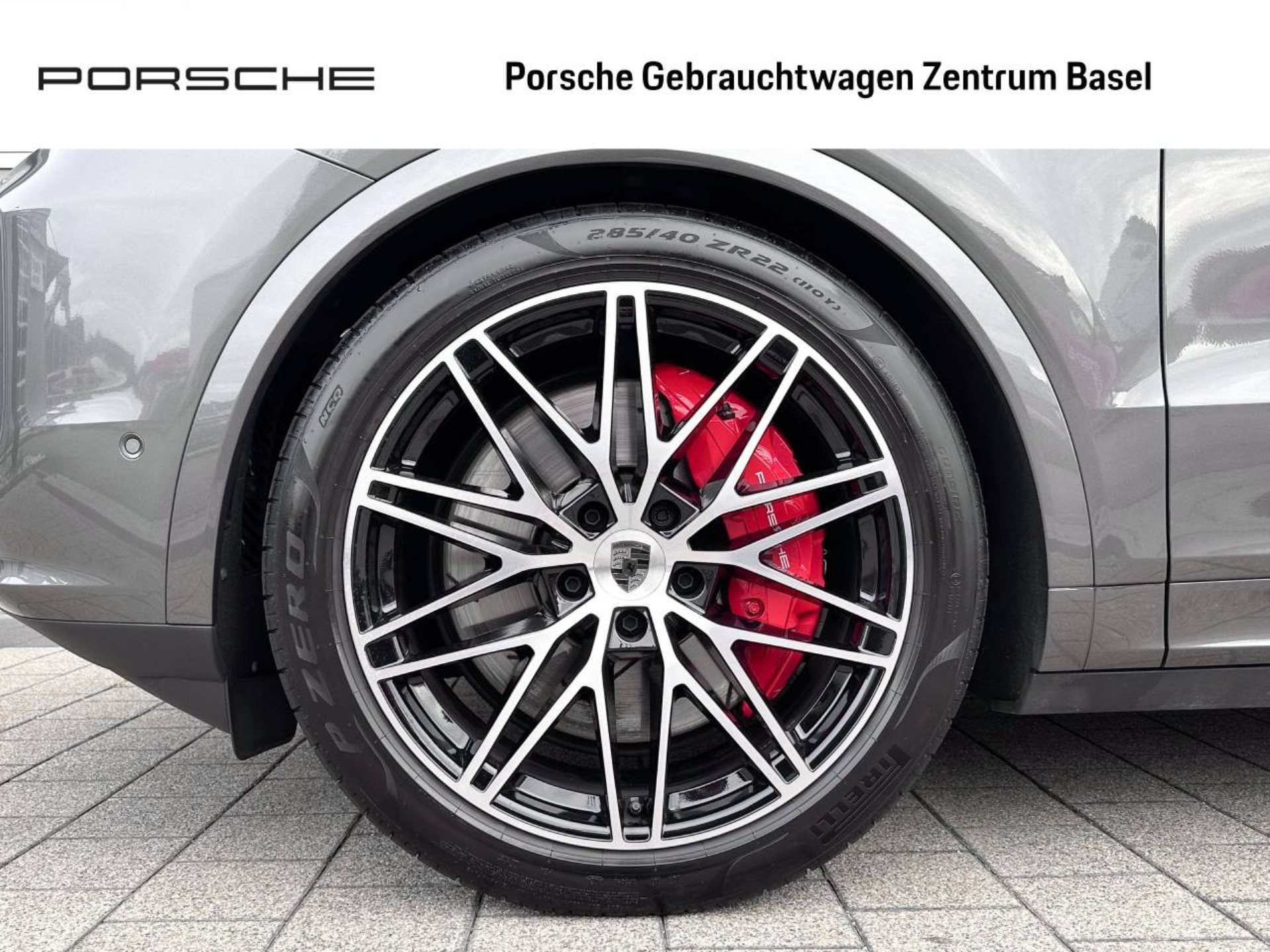 PORSCHE Cayenne Turbo E-Hybrid Coupé-image-5