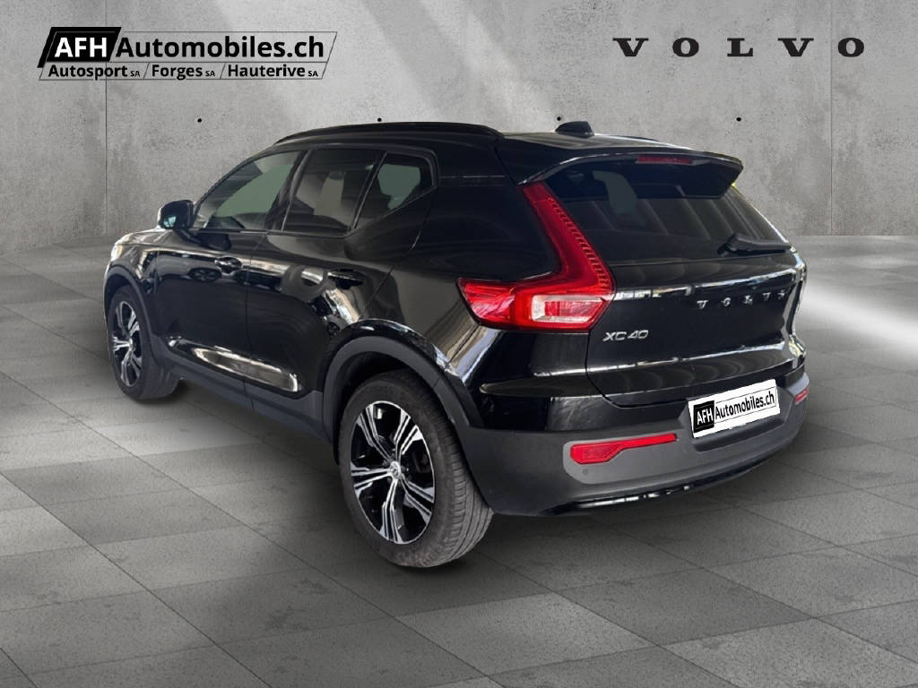 VOLVO XC40 1.5 T5 PiH R-Design-showroom-element-2
