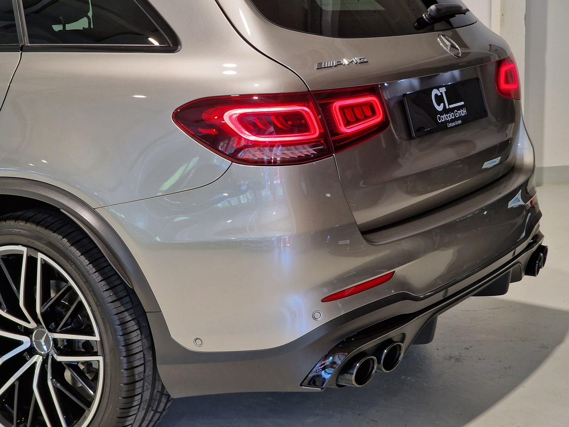 MERCEDES-BENZ GLC 43 AMG 4Matic 9G-Tronic-image-4