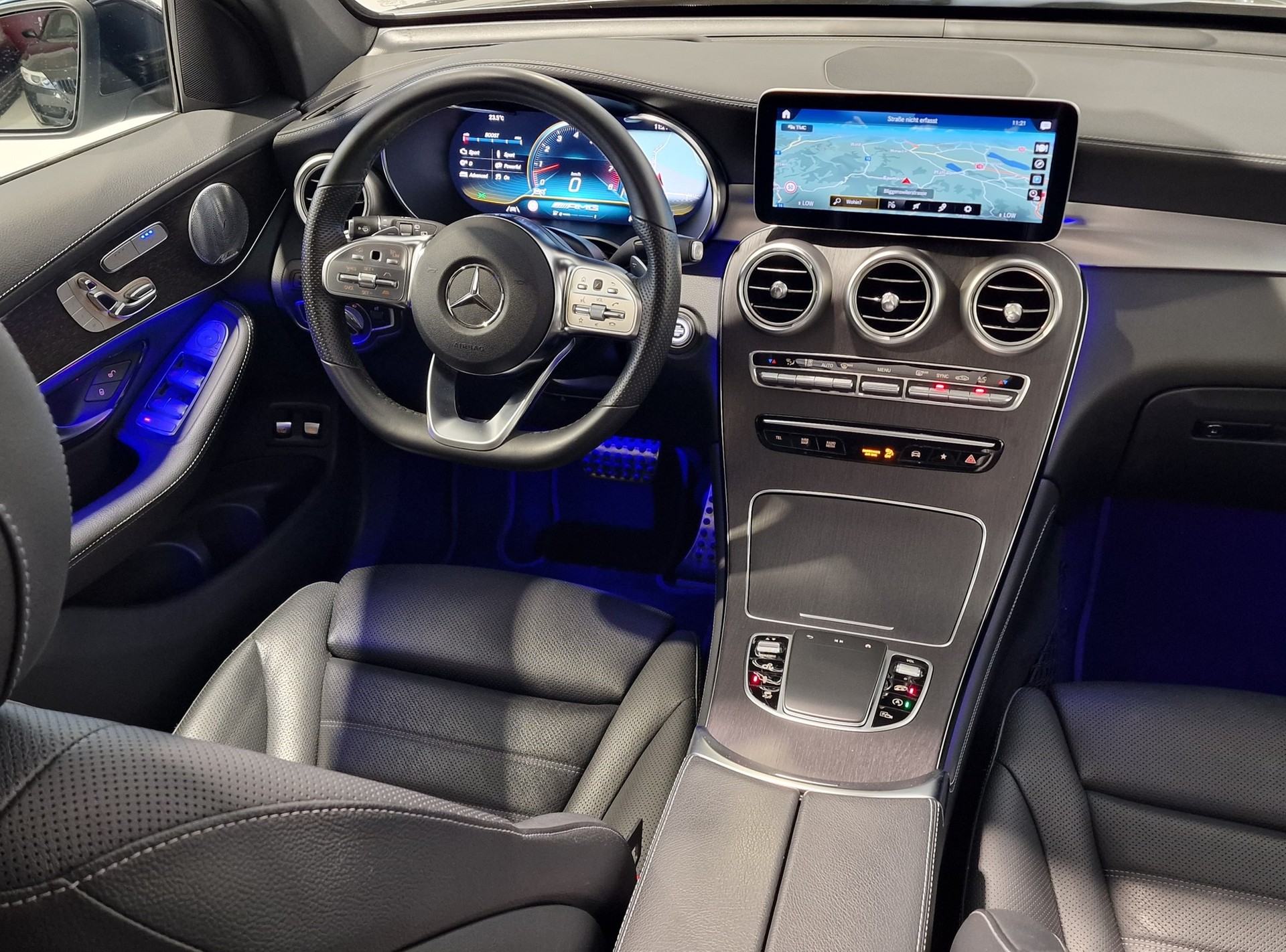 MERCEDES-BENZ GLC 43 AMG 4Matic 9G-Tronic-image-6
