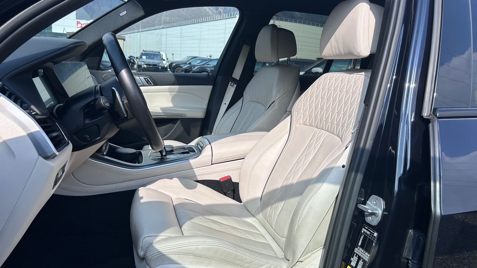 VW M Sport-image-6