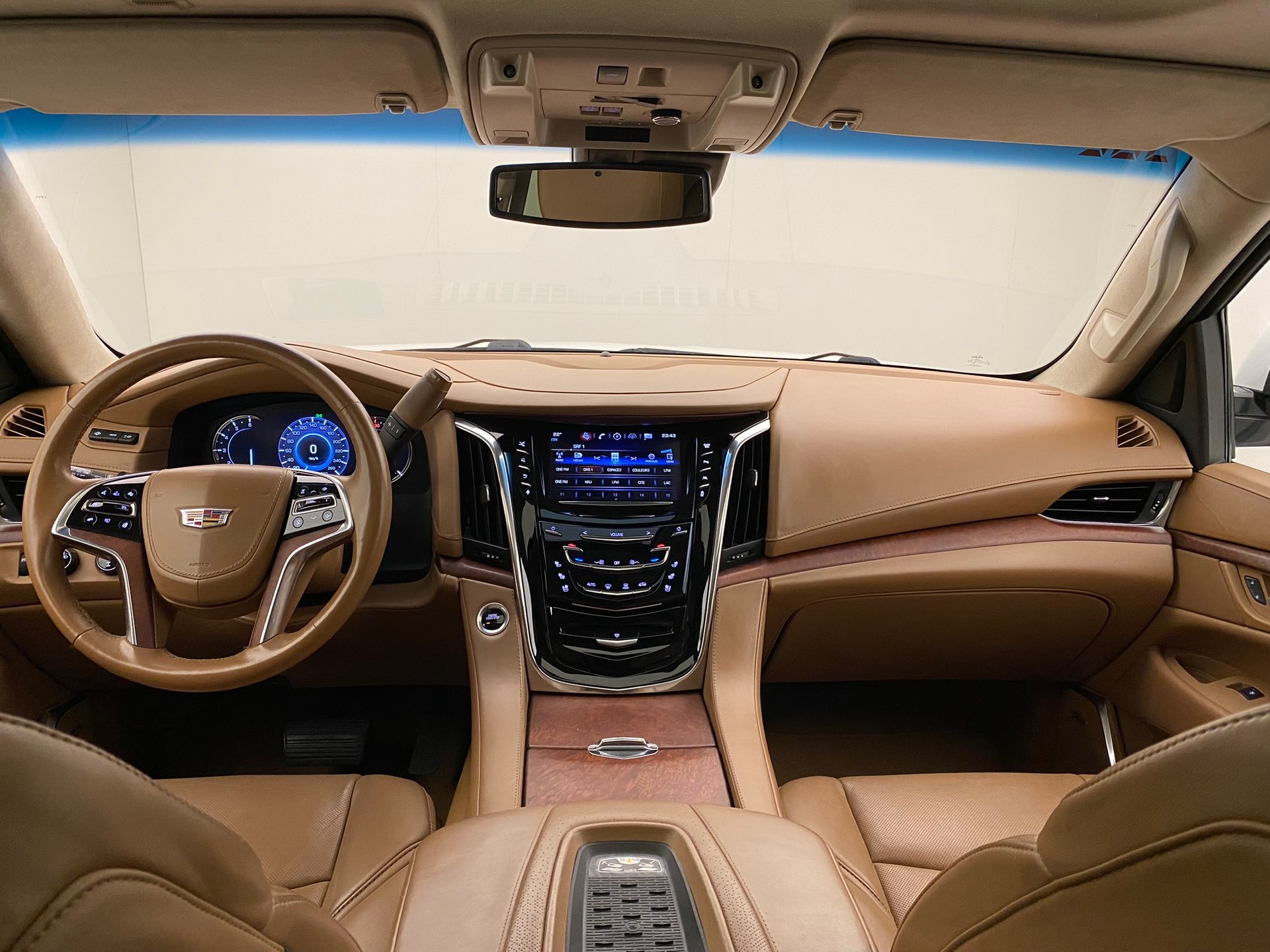 CADILLAC Escalade 6.2 AWD Platinum-image-7