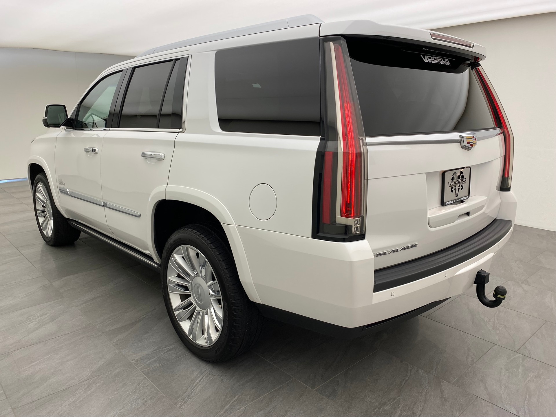 CADILLAC Escalade 6.2 AWD Platinum-image-5