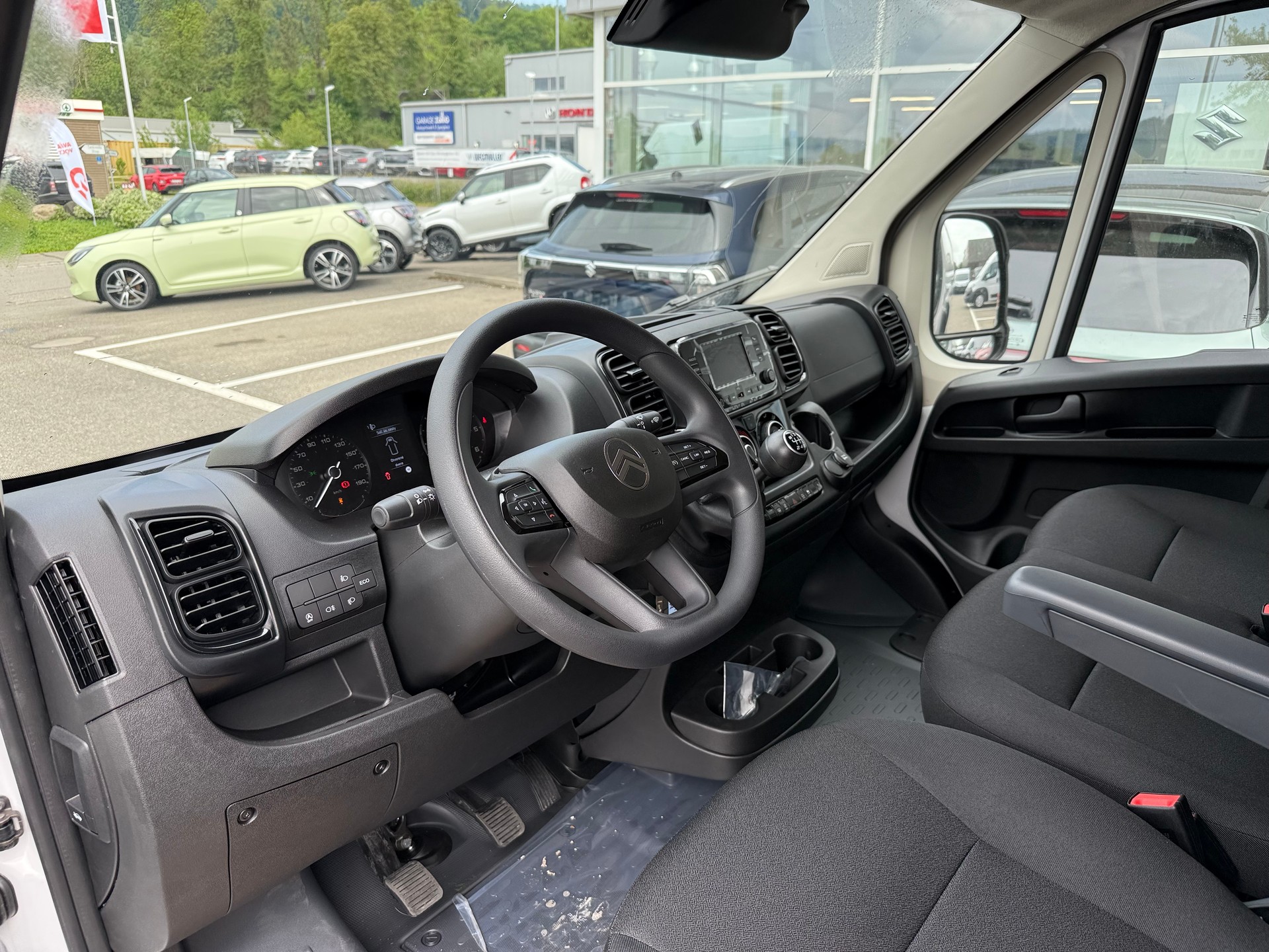 CITROEN Jumper 35+ 2.2 BlueHDi 140 L3H2 270°, Holzboden, AHK, verst.Feder Kamera Finanzierung OHNE Zins möglich!! Alle Grössen verfügbar-image-8