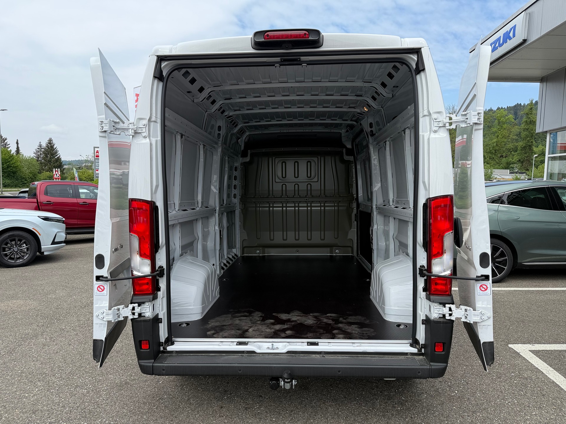 CITROEN Jumper 35+ 2.2 BlueHDi 140 L3H2 270°, Holzboden, AHK, verst.Feder Kamera Finanzierung OHNE Zins möglich!! Alle Grössen verfügbar-image-5