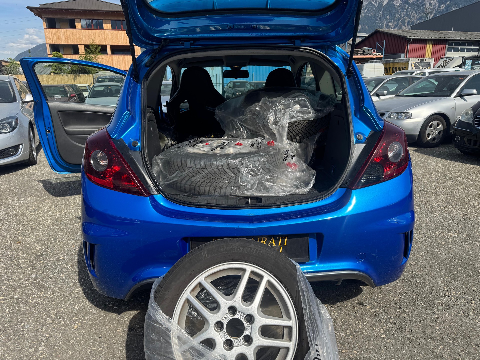 OPEL Corsa 1.6 Turbo OPC-image-13