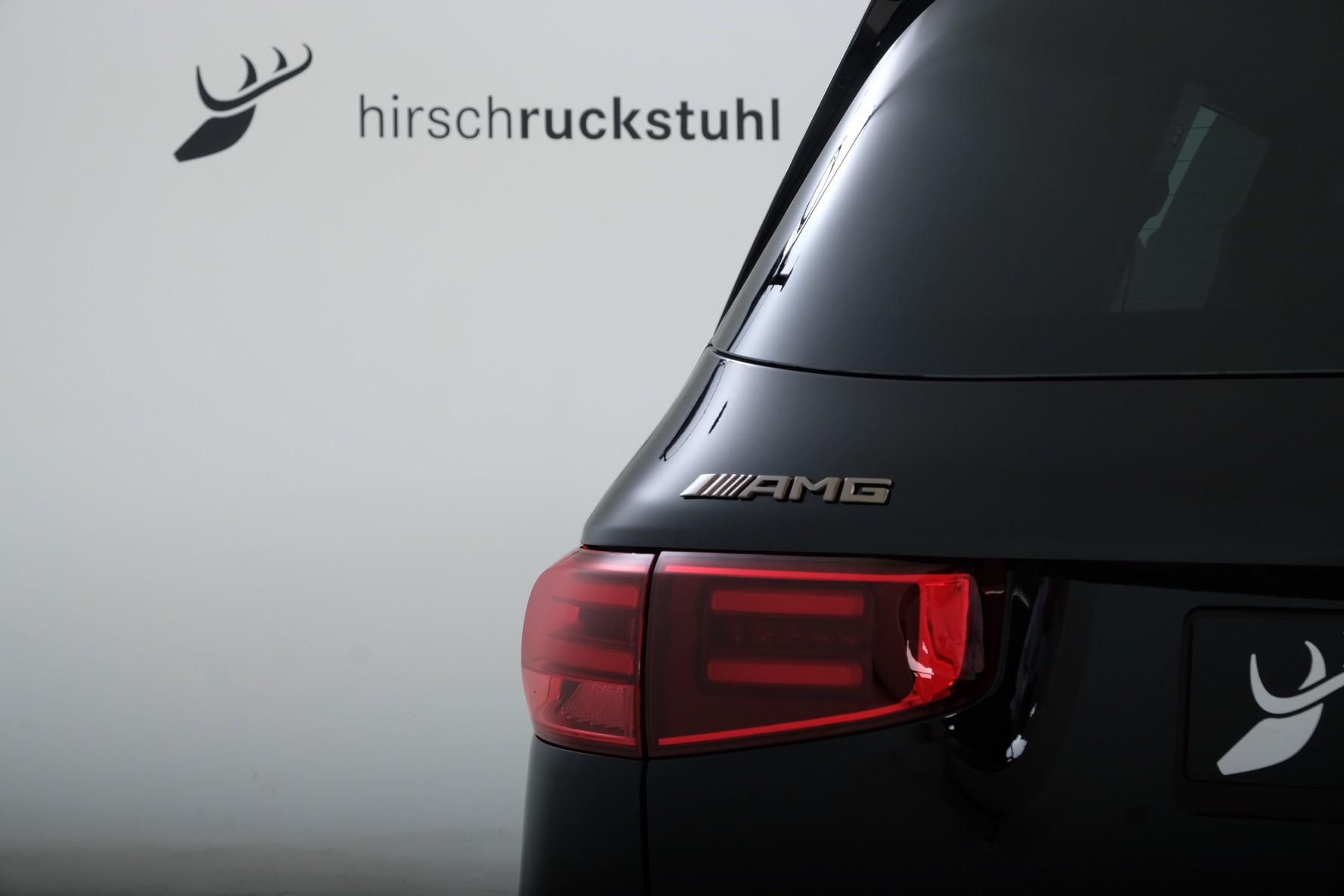 MERCEDES-BENZ GLB AMG 35 4Matic 8G-Tronic-showroom-element-3