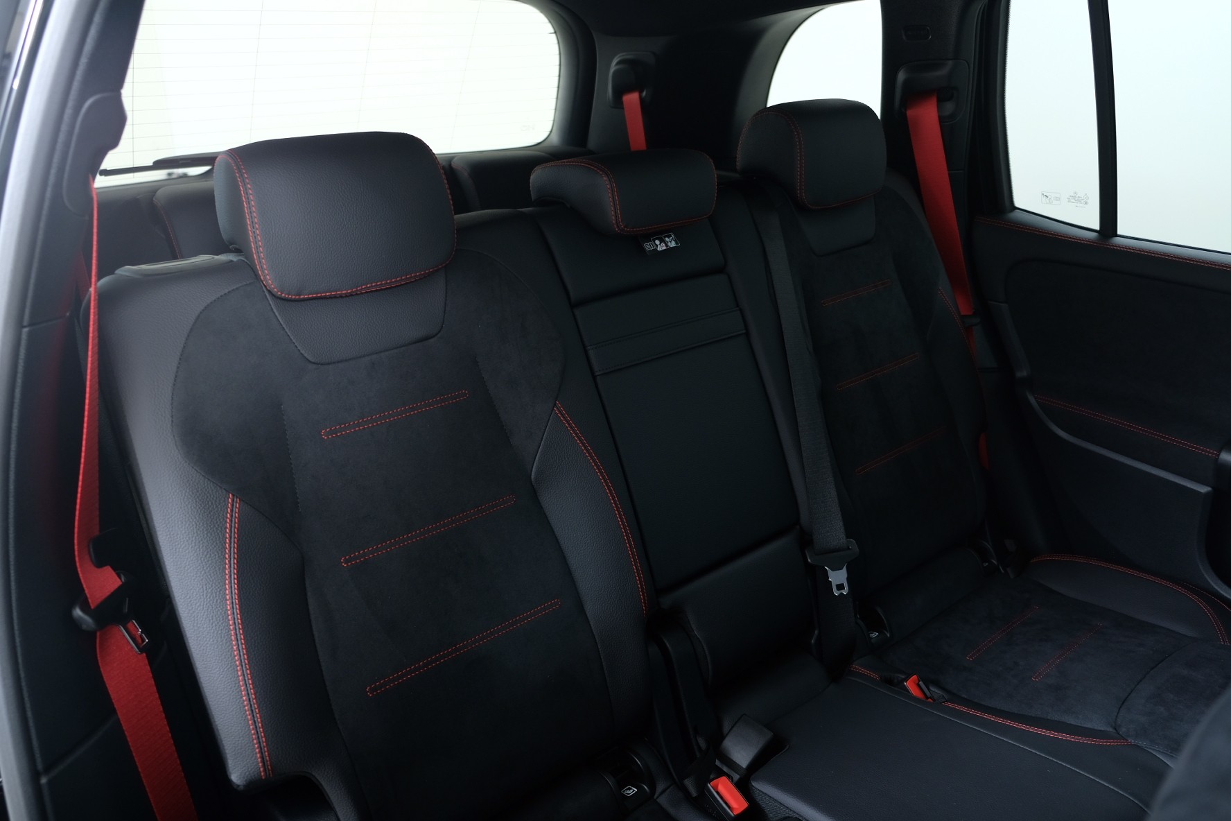 MERCEDES-BENZ GLB AMG 35 4Matic 8G-Tronic-image-10