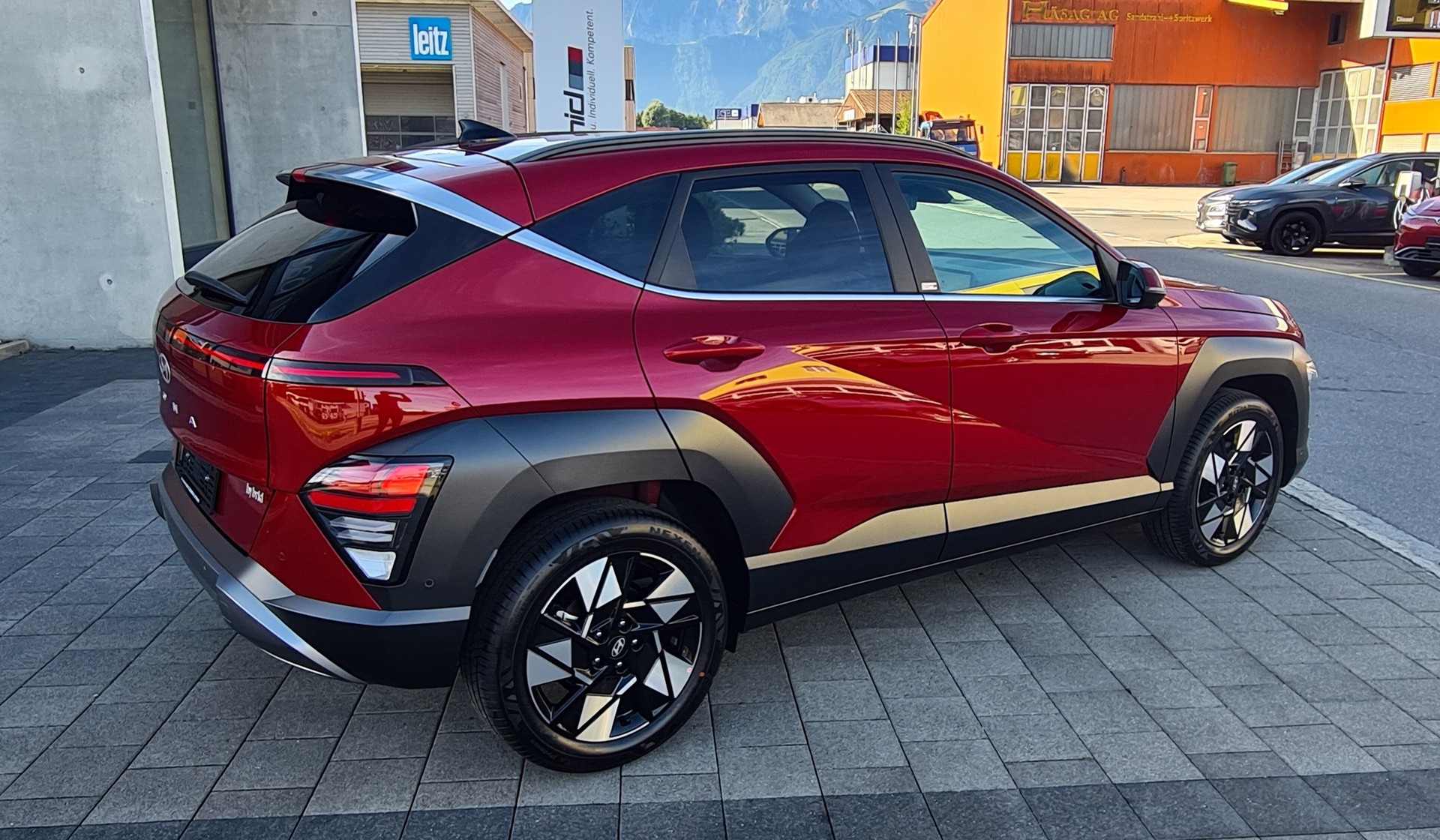 HYUNDAI Kona 1.6 GDi HEV Amplia DCT-showroom-element-3