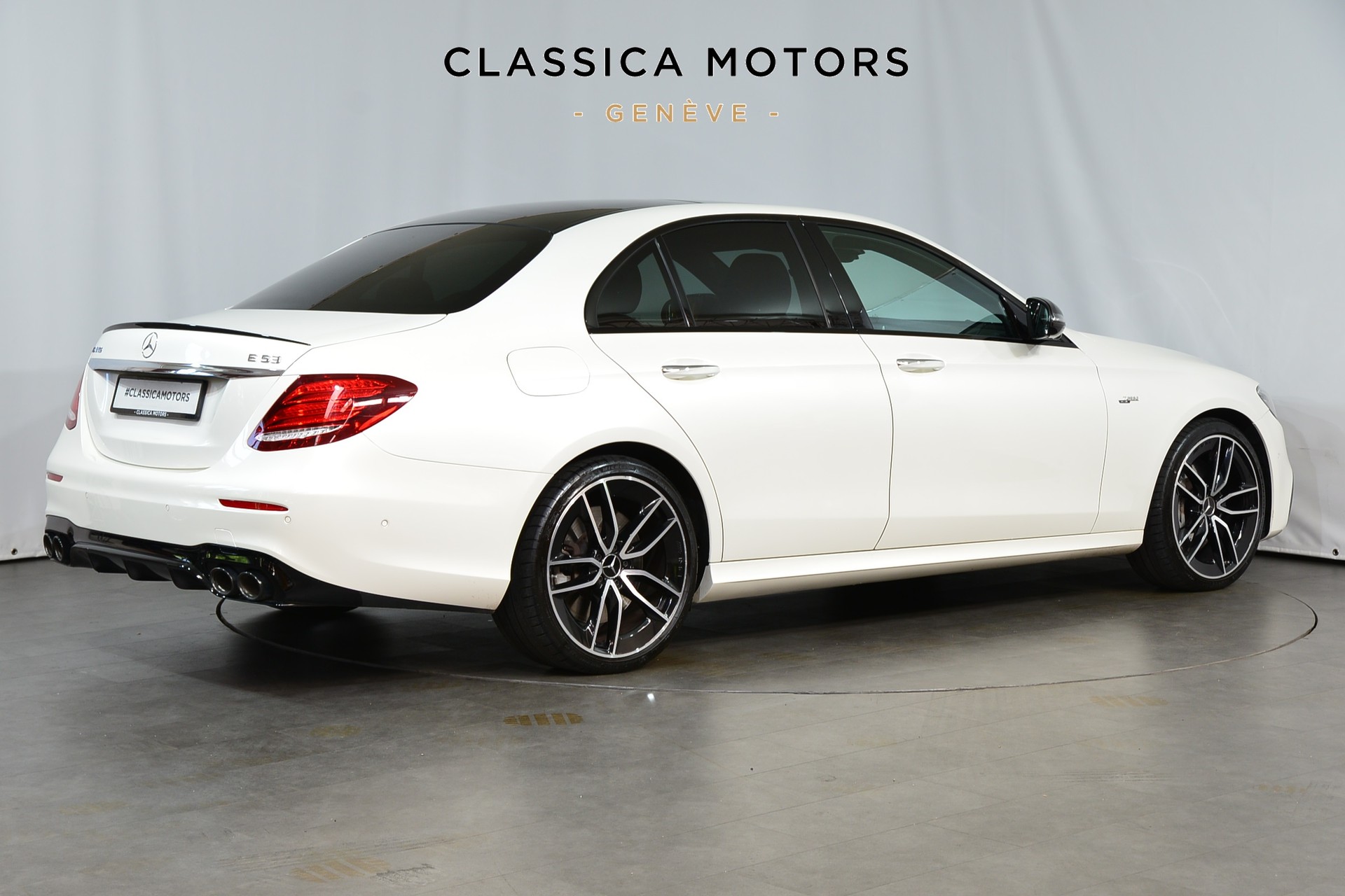 MERCEDES-BENZ E 53 AMG 4Matic+ Speedshift MCT-showroom-element-3