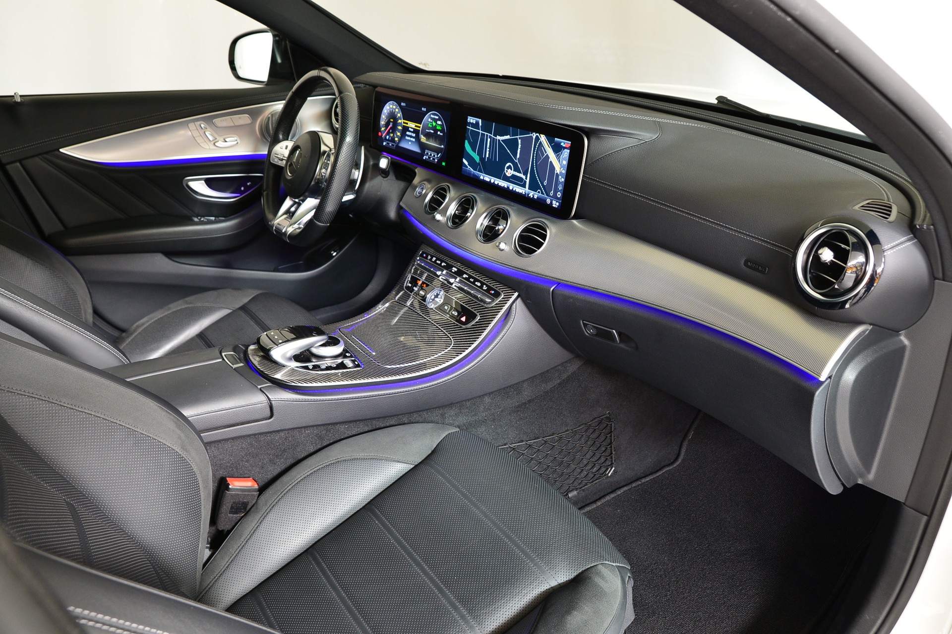 MERCEDES-BENZ E 53 AMG 4Matic+ Speedshift MCT-image-10