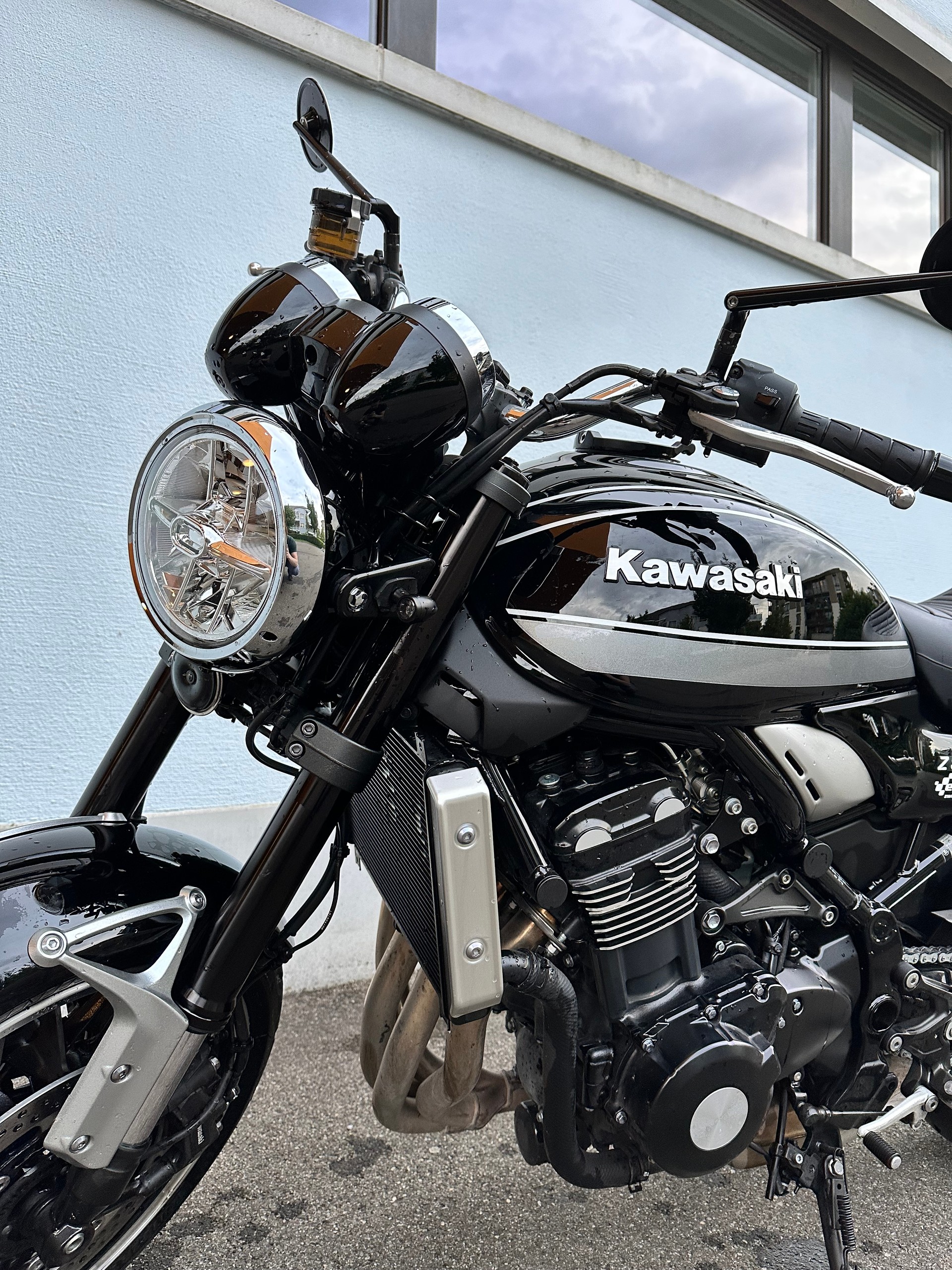 KAWASAKI Z 900 RS-image-6