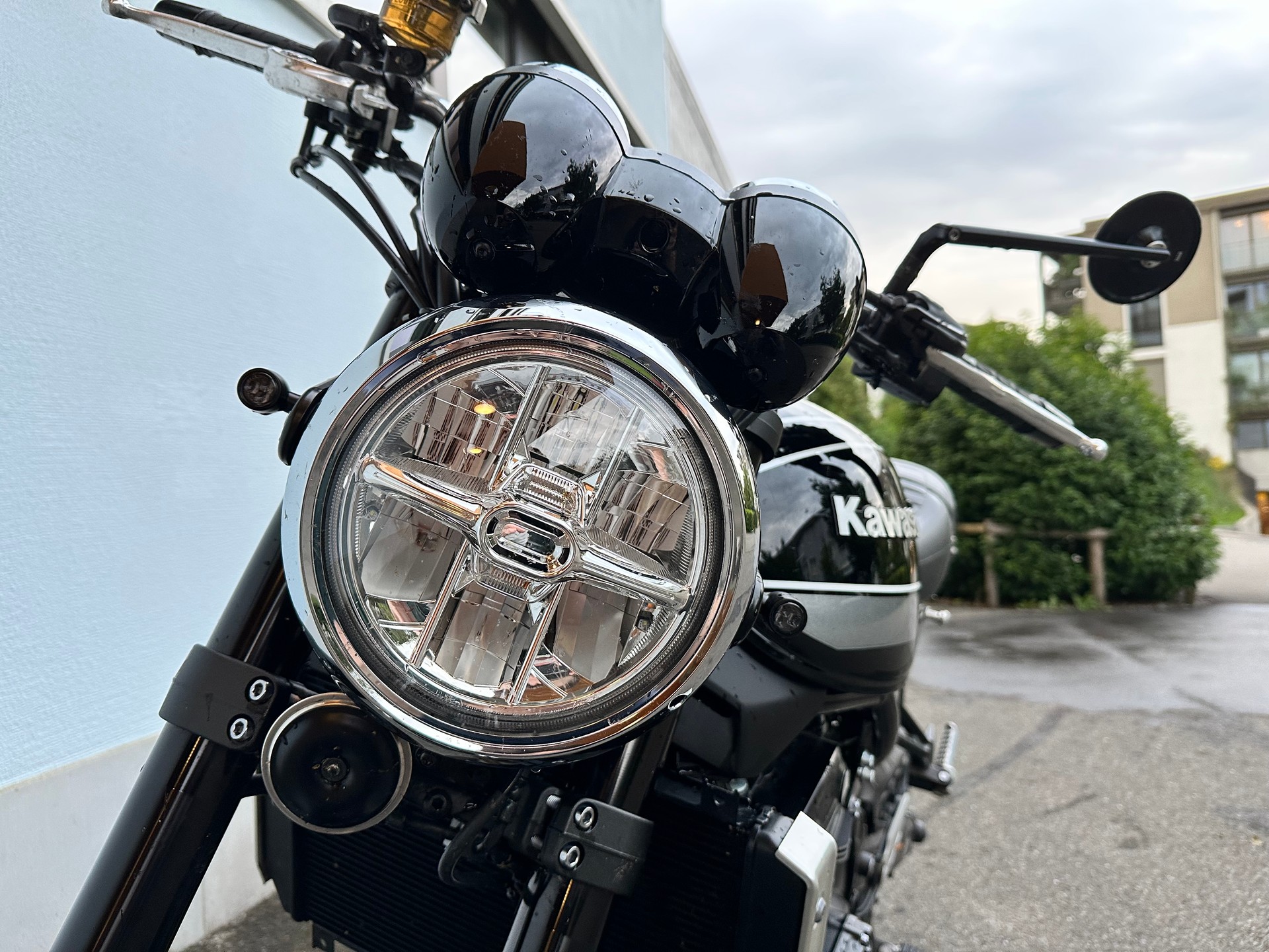 KAWASAKI Z 900 RS-image-8