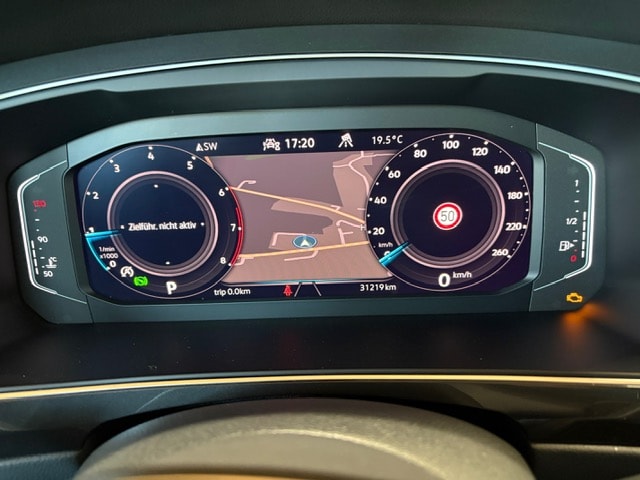 VW Tiguan 2.0TSI Elegance 4Motion DSG-image-12