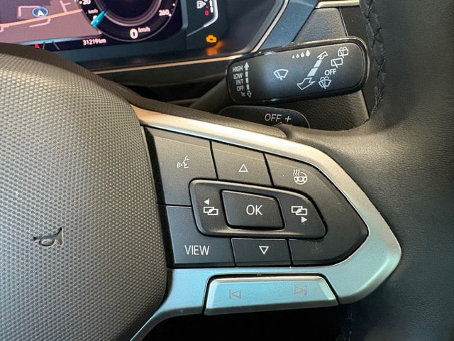 VW Tiguan 2.0TSI Elegance 4Motion DSG-image-13