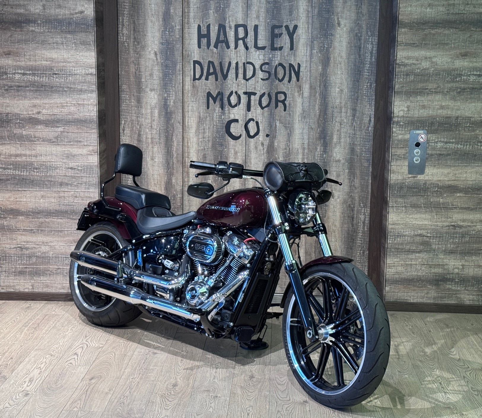 HARLEY-DAVIDSON FXBRS Breakout 114-image-1