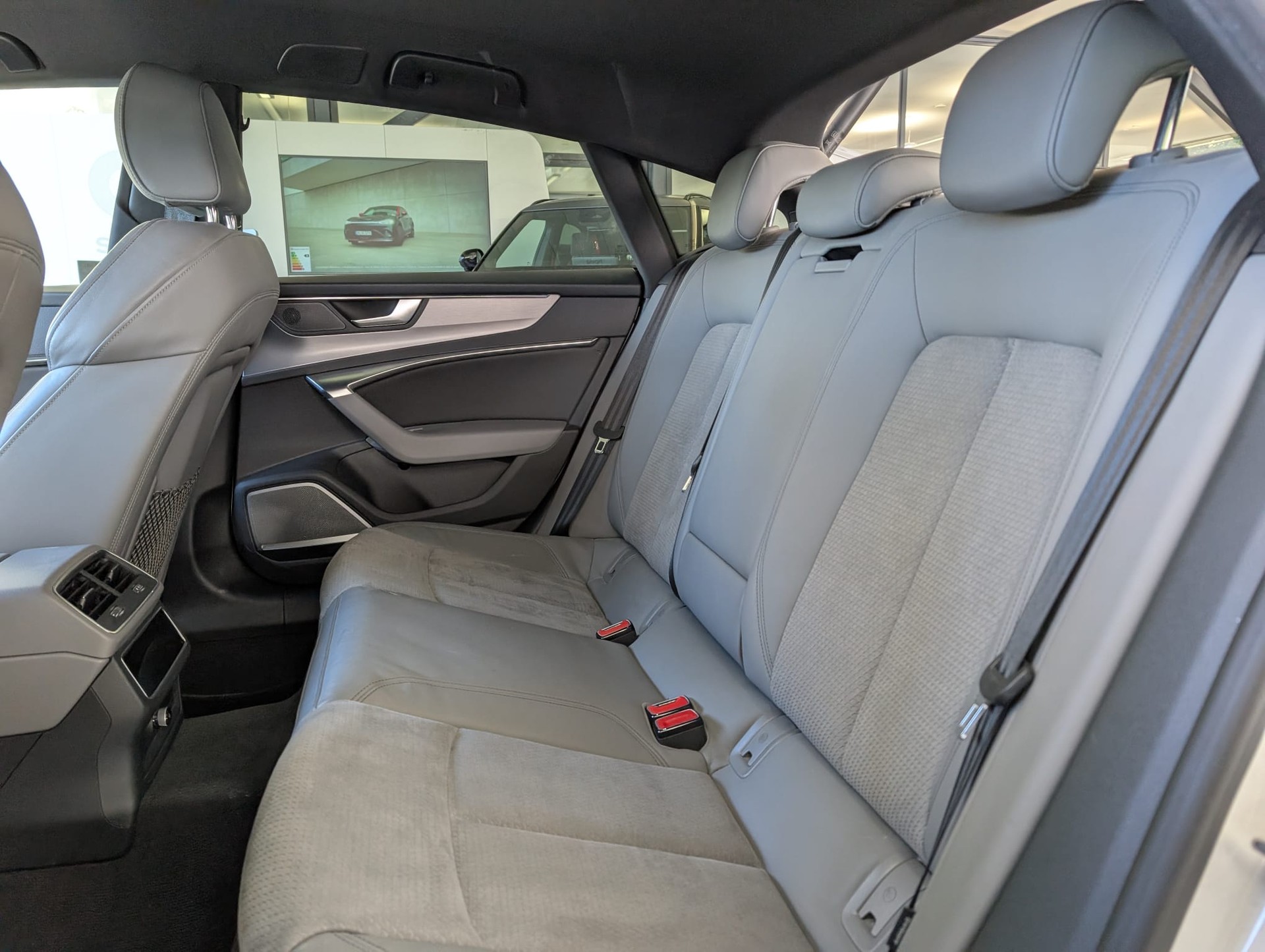 AUDI A7 Sportback 55 TFSI quattro S-tronic-image-16