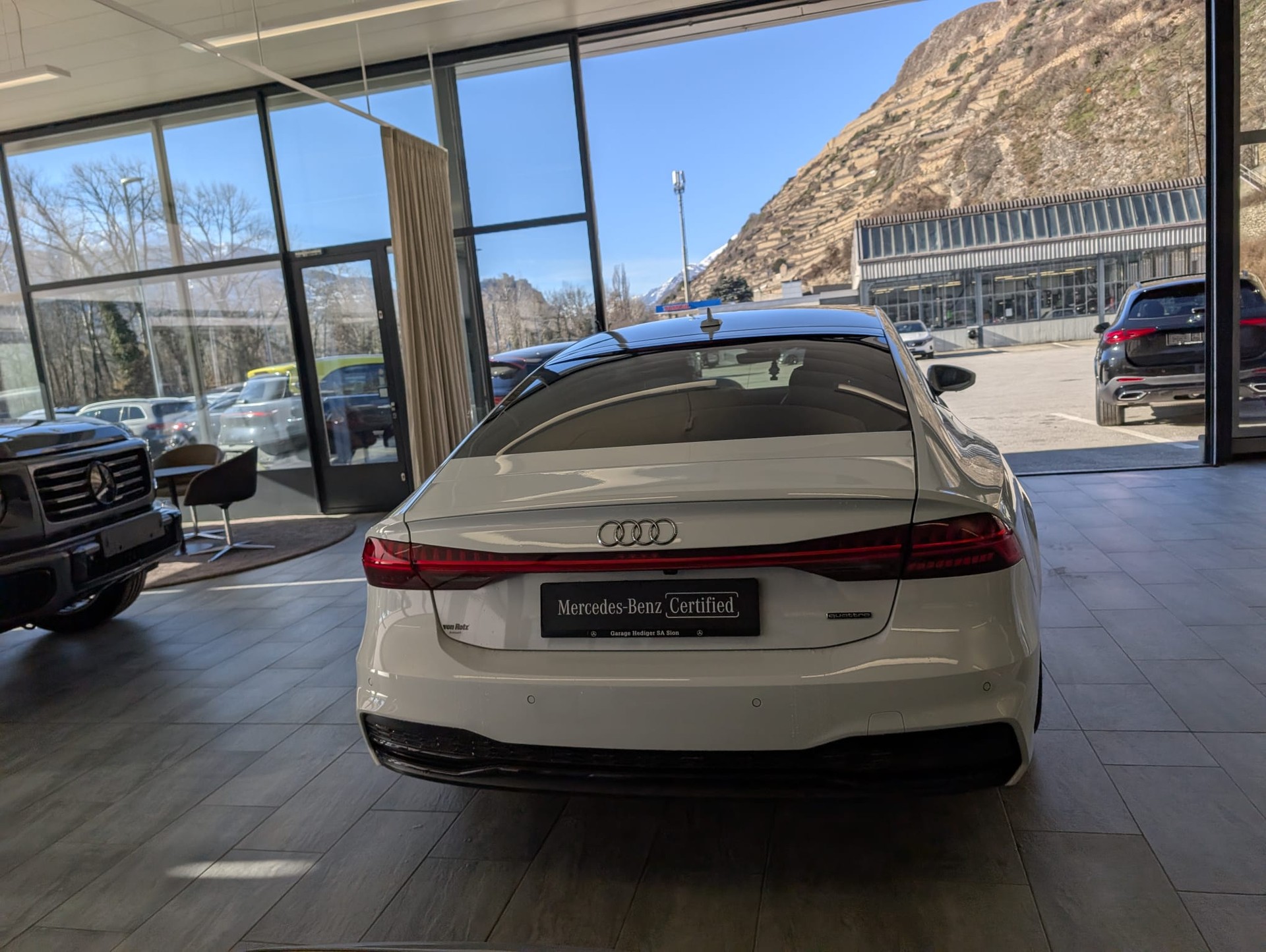 AUDI A7 Sportback 55 TFSI quattro S-tronic-showroom-element-3