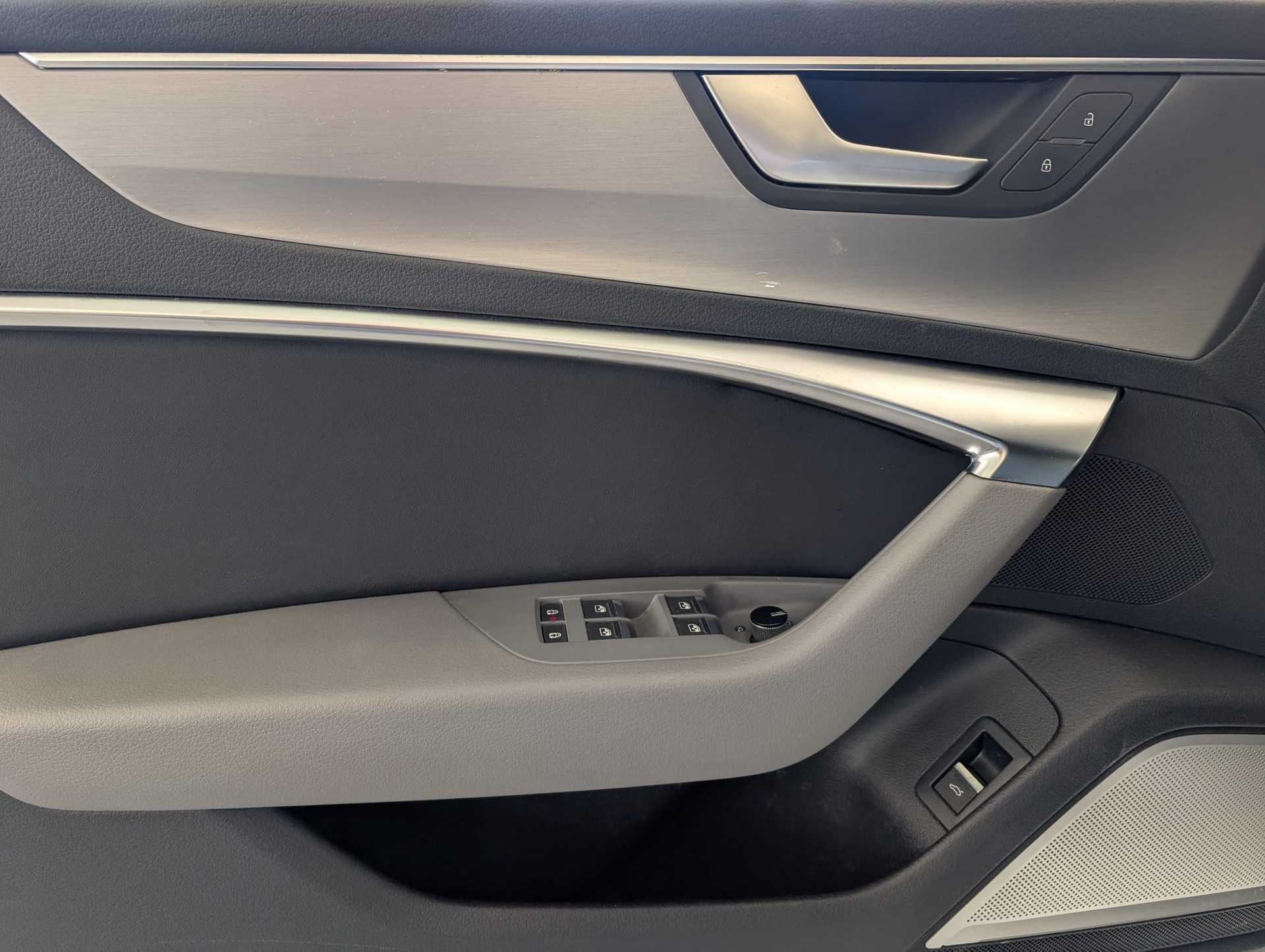 AUDI A7 Sportback 55 TFSI quattro S-tronic-image-9