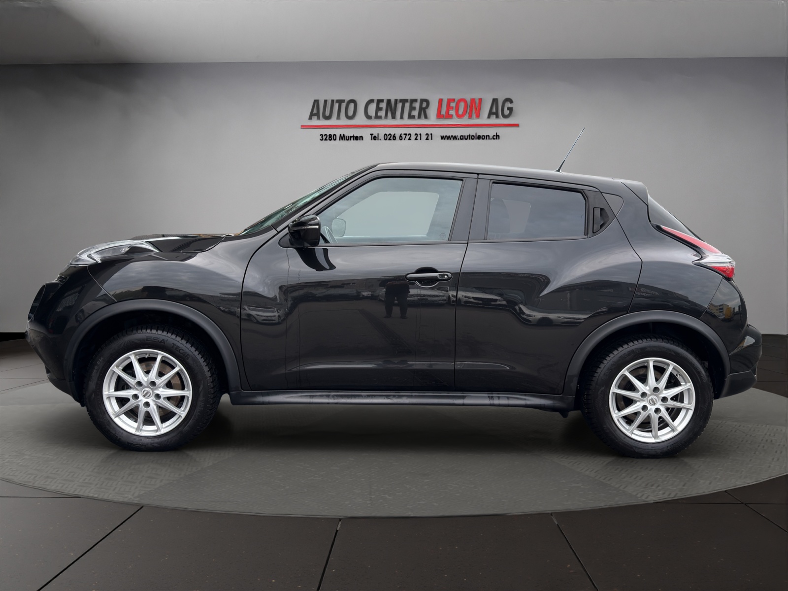NISSAN Juke 1.6 DIG-T tekna 4x4 Xtronic M-CVT-image-2