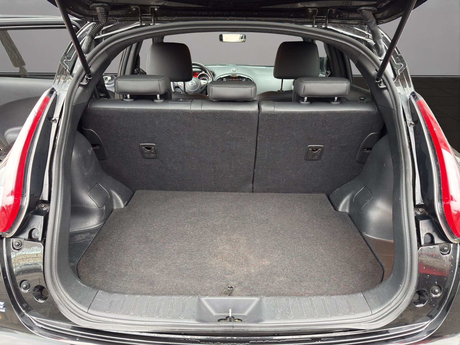 NISSAN Juke 1.6 DIG-T tekna 4x4 Xtronic M-CVT-image-17