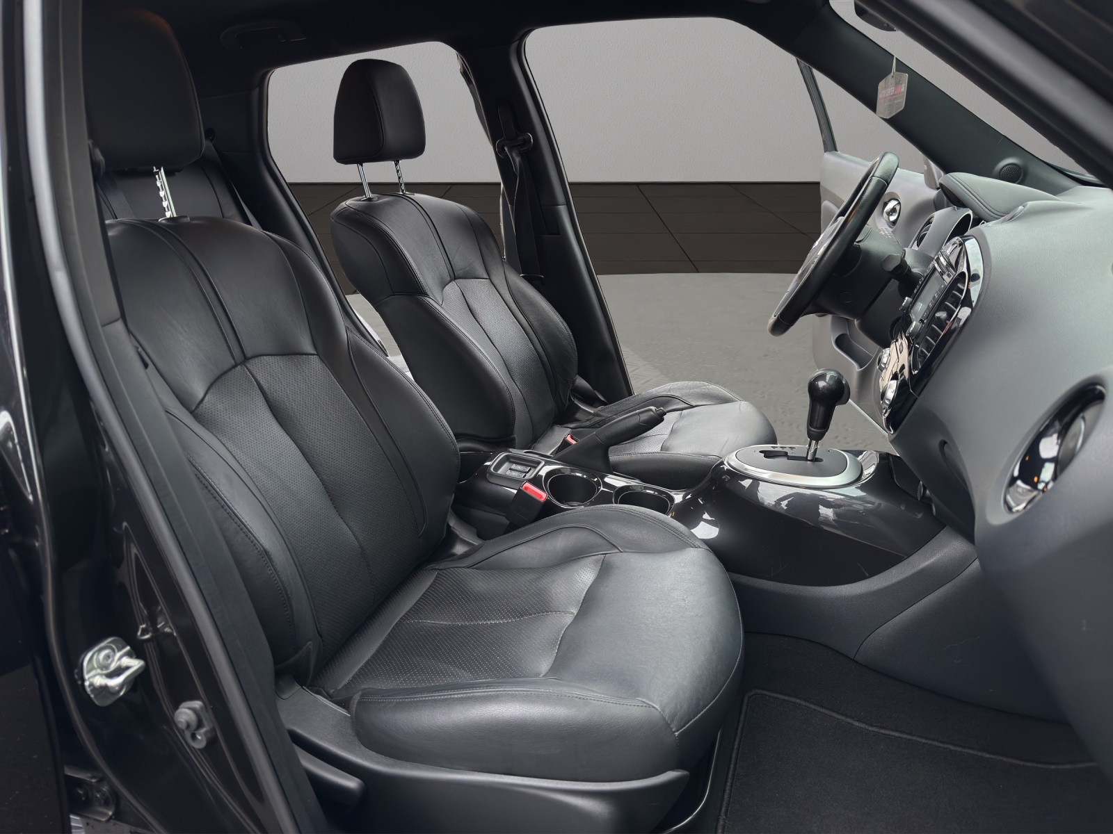 NISSAN Juke 1.6 DIG-T tekna 4x4 Xtronic M-CVT-image-15