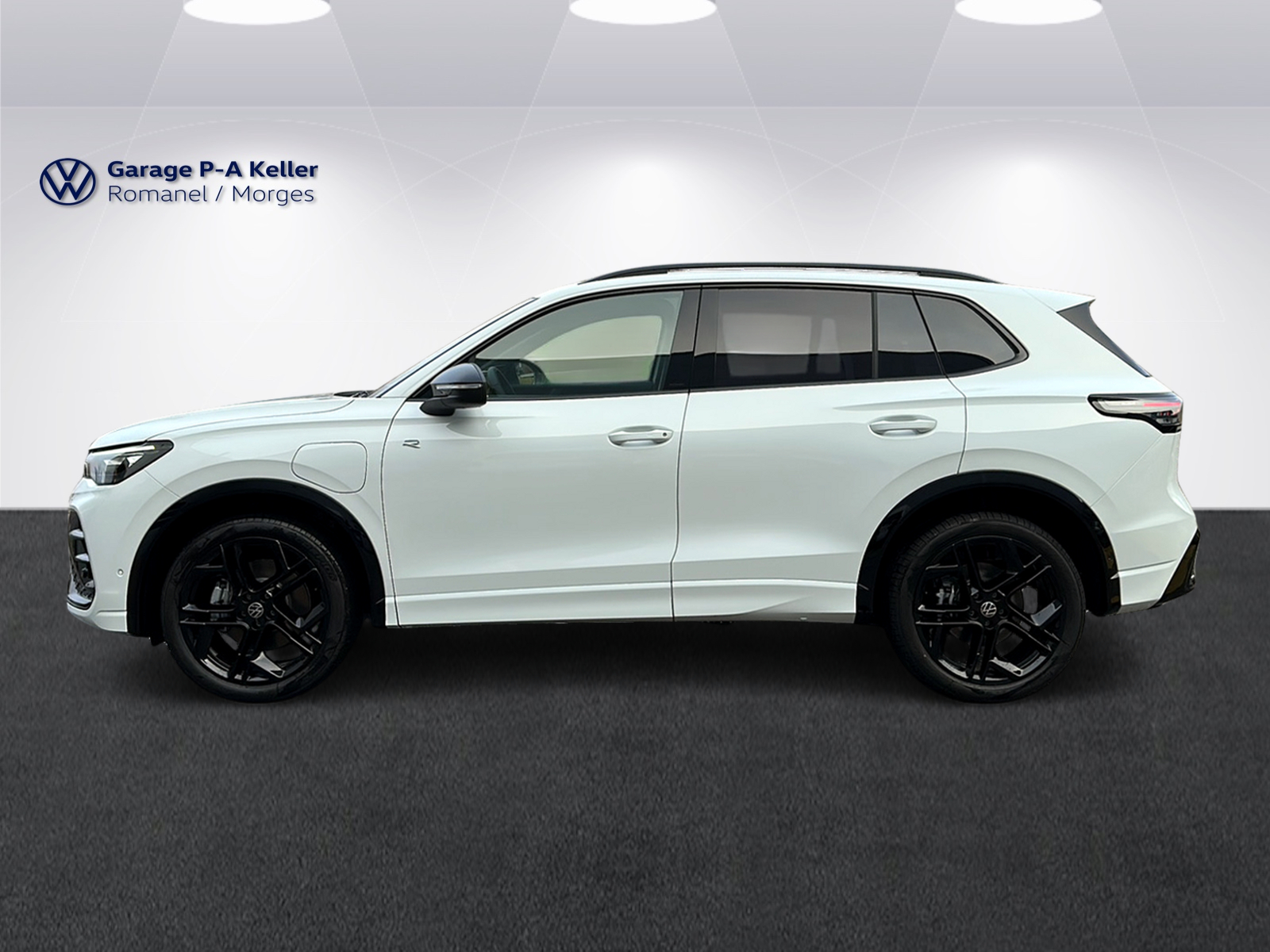 VW Tiguan R-Line 1.5TSI Plugin-Hybride 272CH DSG-showroom-element-1