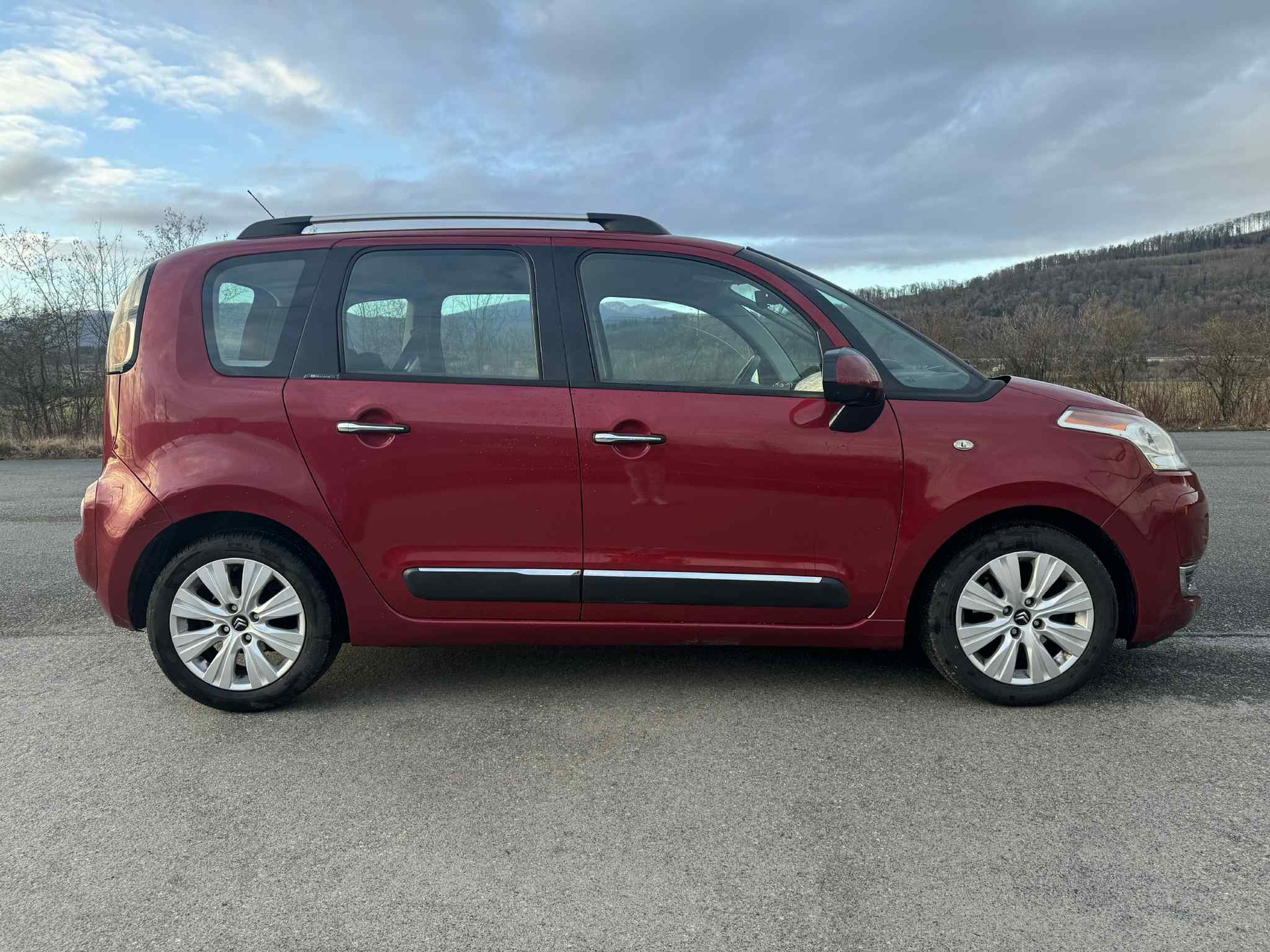 CITROEN C3 Picasso 1.6 HDi Chic-image-3
