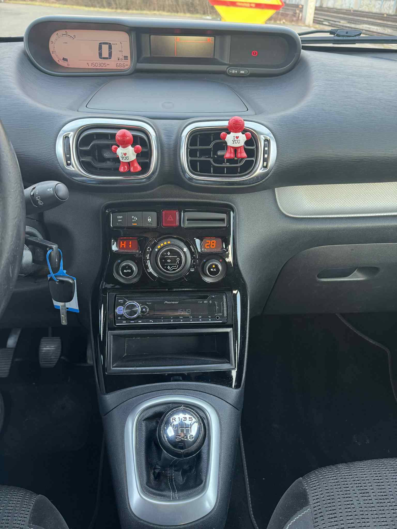 CITROEN C3 Picasso 1.6 HDi Chic-image-12