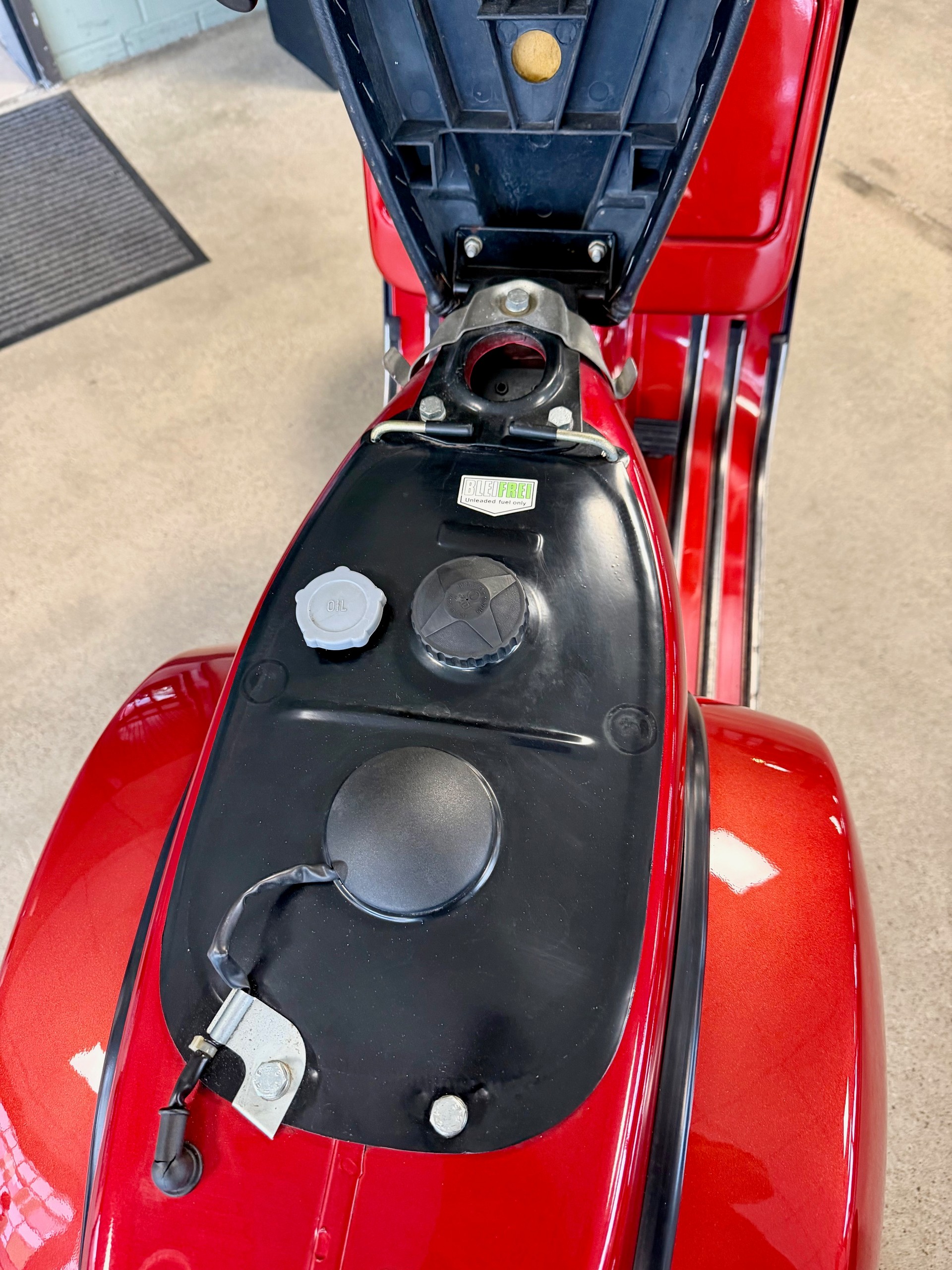 PIAGGIO Vespa PX 125 E-image-11