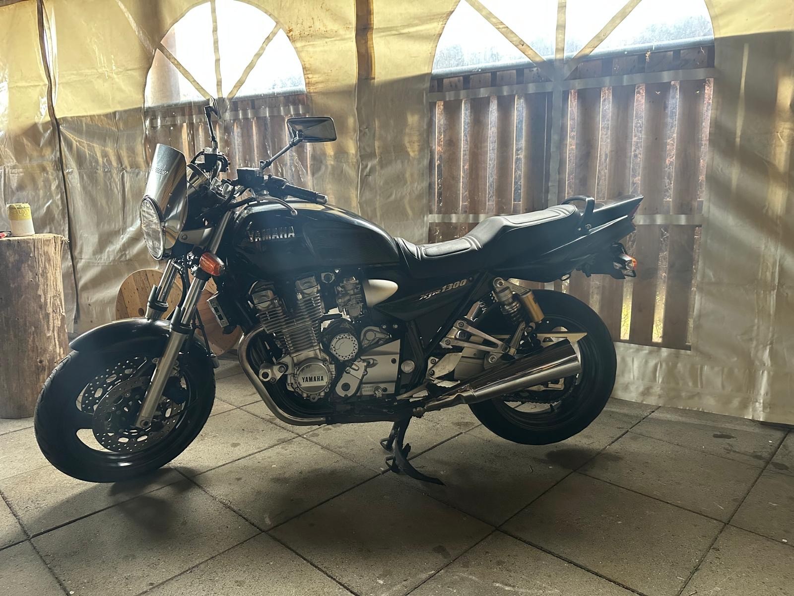 YAMAHA XJR 1300-image-5