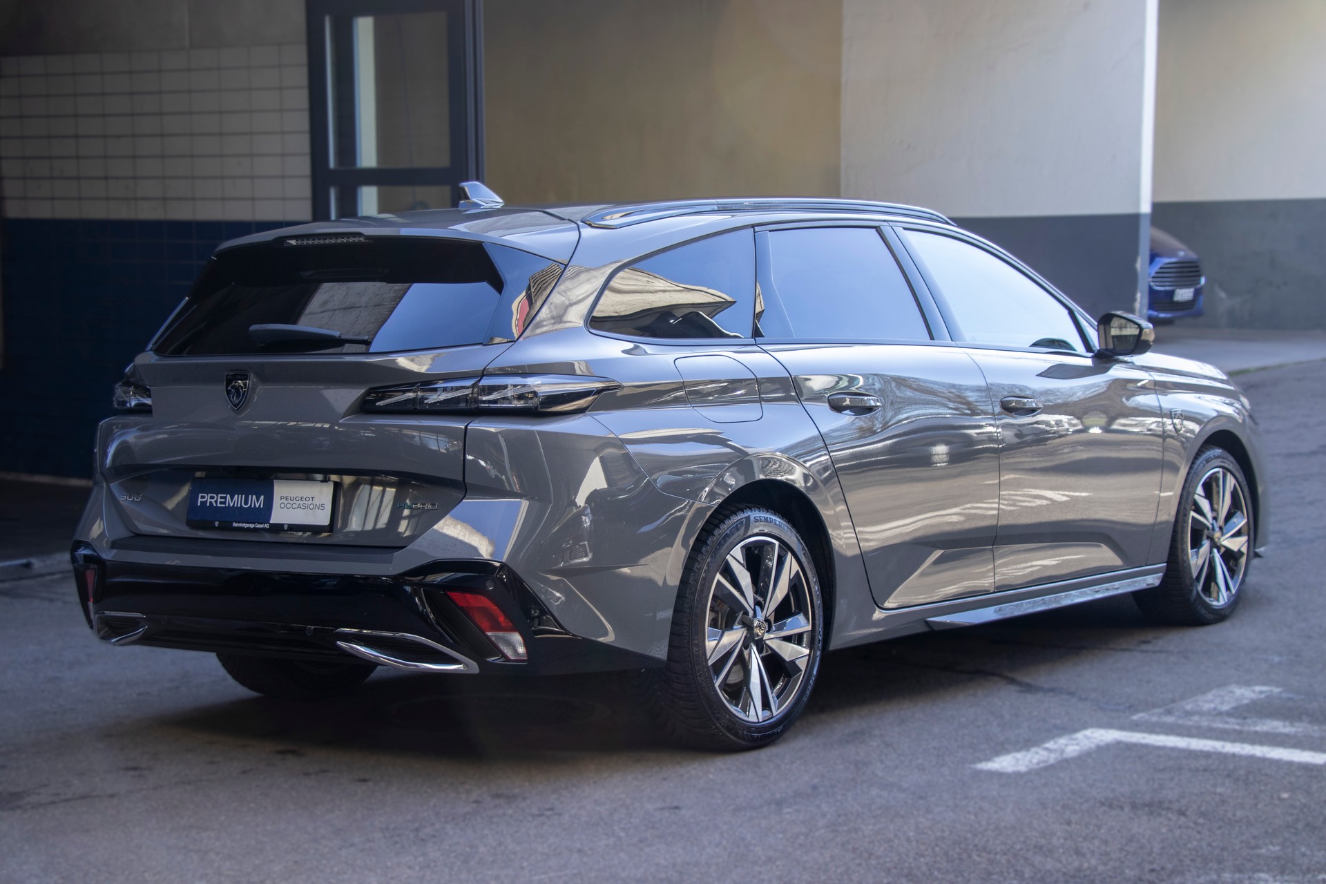 PEUGEOT 308 SW 1.6 PHEV 180 GT-showroom-element-2
