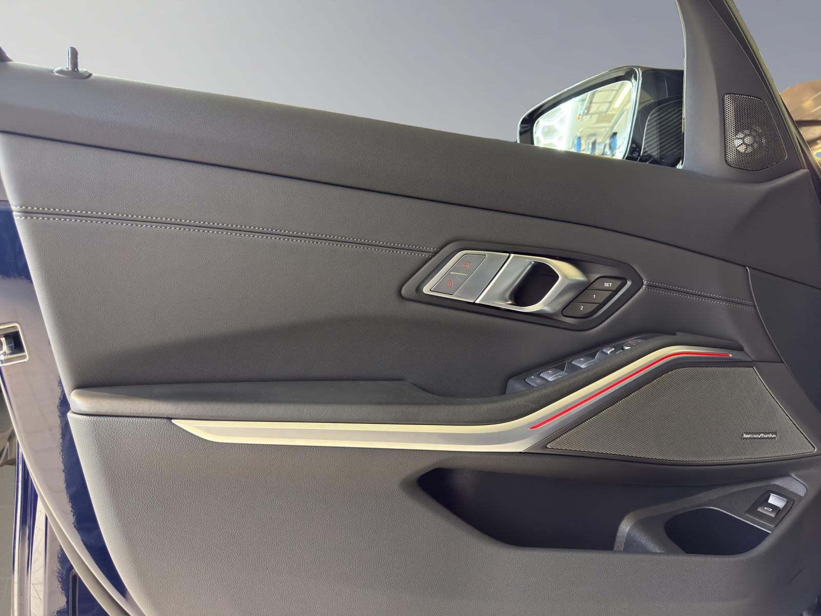 BMW M3 Competition xDrive-image-13