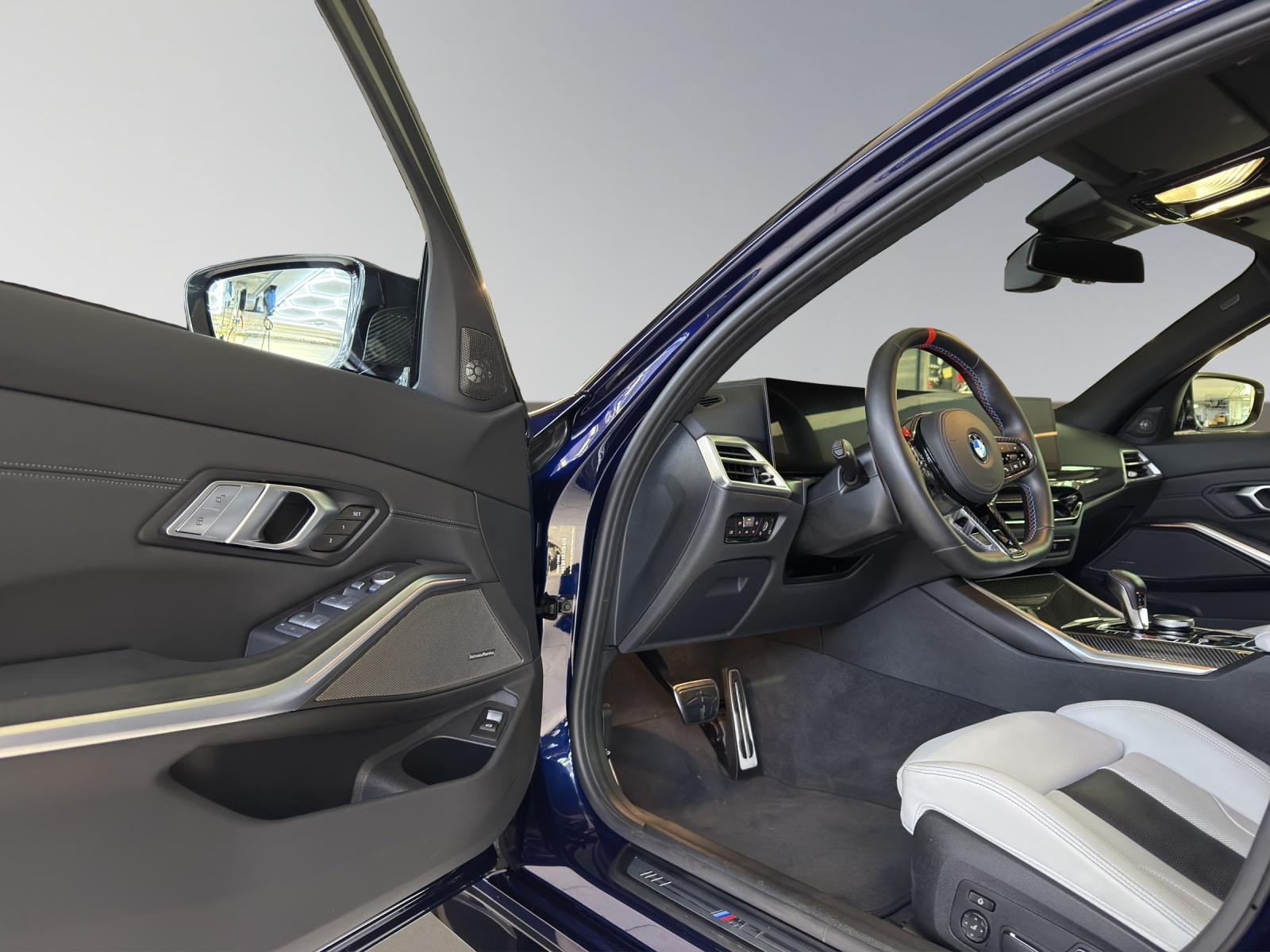 BMW M3 Competition xDrive-image-10