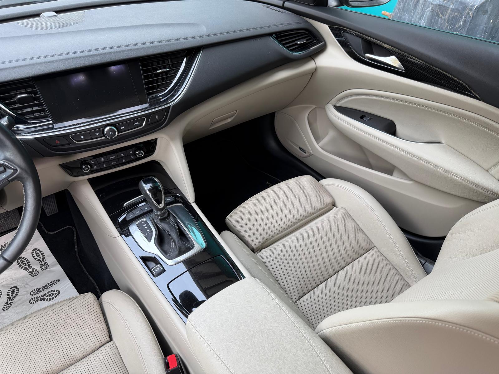 OPEL Insignia Country Tourer 2.0 CDTi BiTurbo AWD-image-12