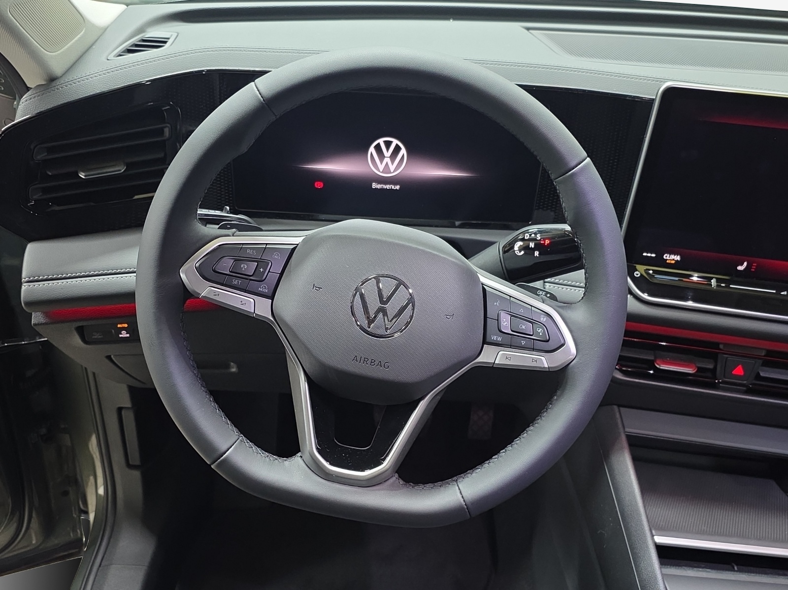 VW Tiguan 2.0 TSI DSG United 4Motion-image-9