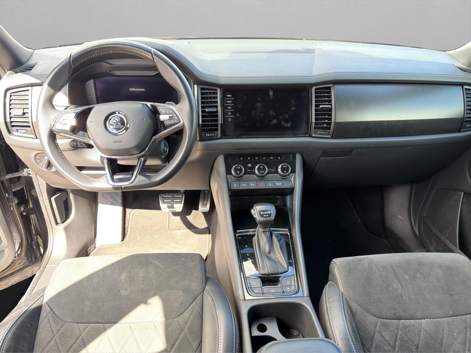 SKODA Kodiaq 2.0 TSI 4x4 SportLine-image-7