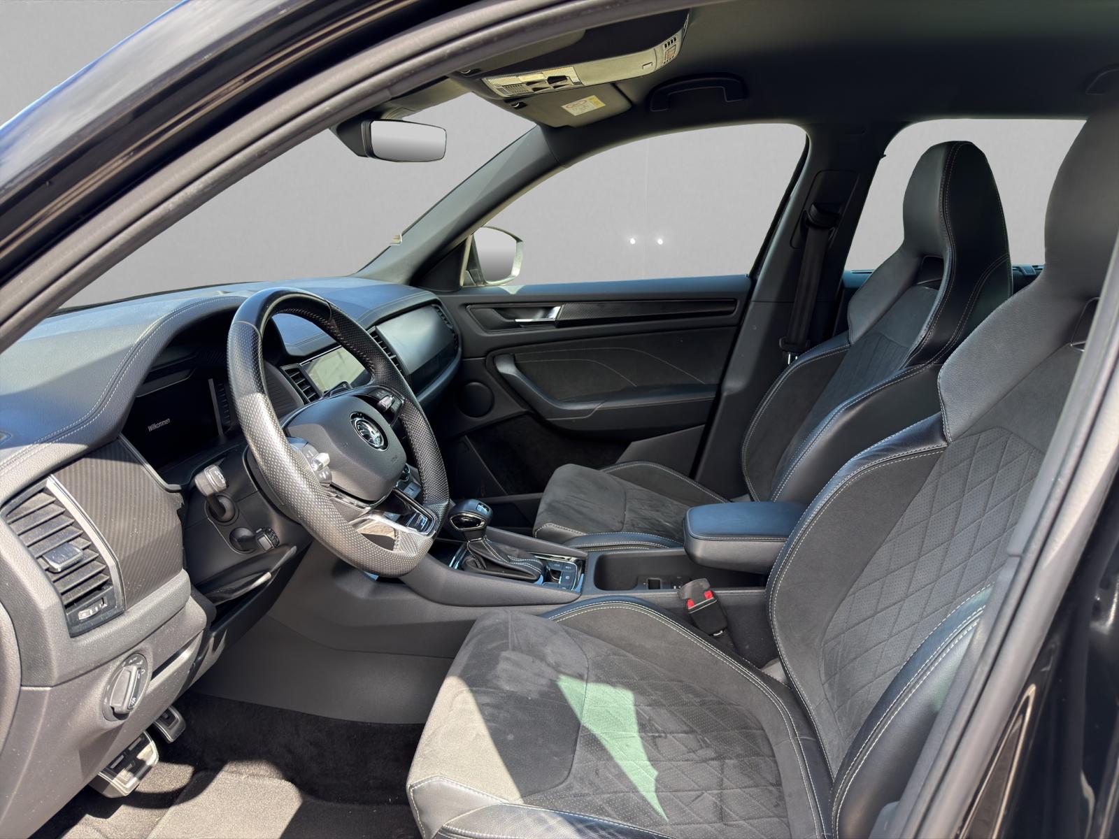 SKODA Kodiaq 2.0 TSI 4x4 SportLine-image-6