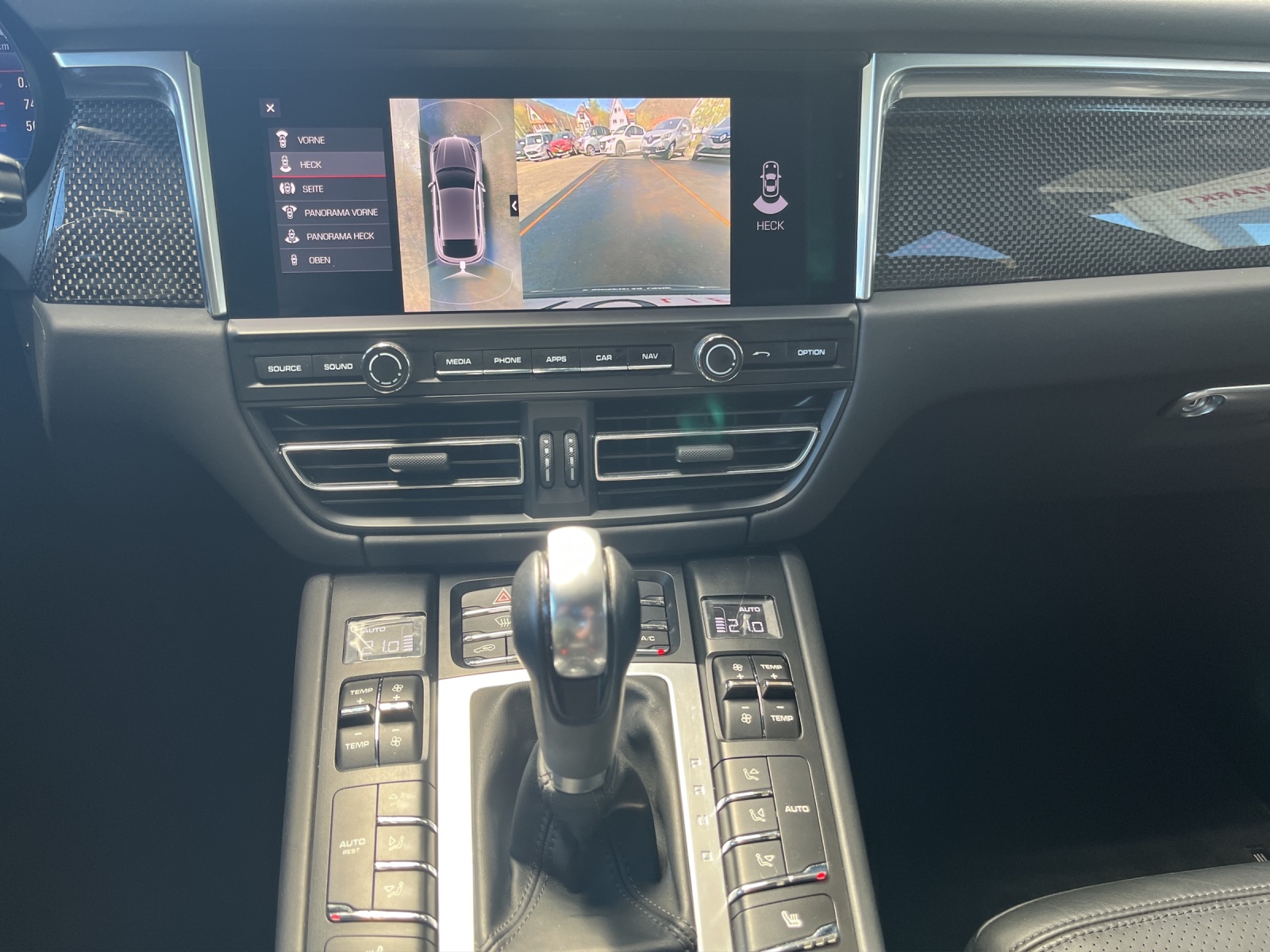 PORSCHE Macan Turbo PDK-image-11