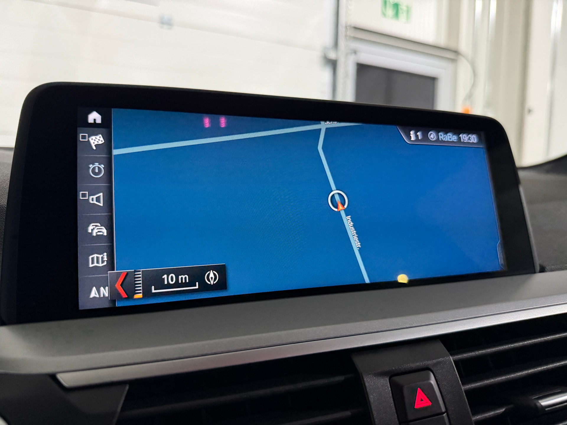 BMW X3 xDrive 20i Steptronic (CH)-image-17