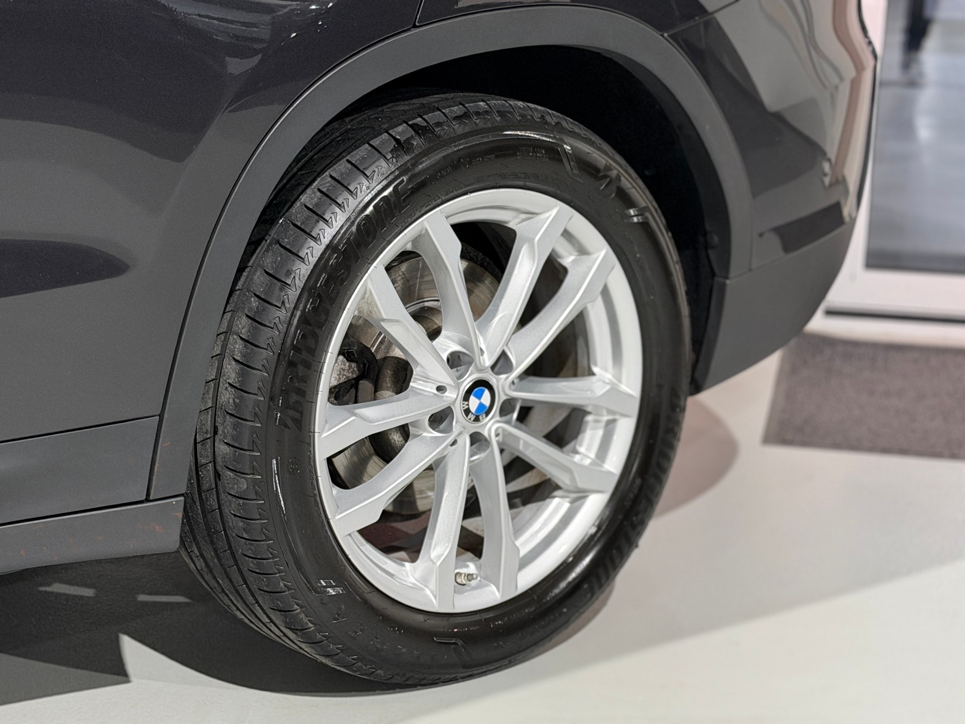 BMW X3 xDrive 20i Steptronic (CH)-image-5