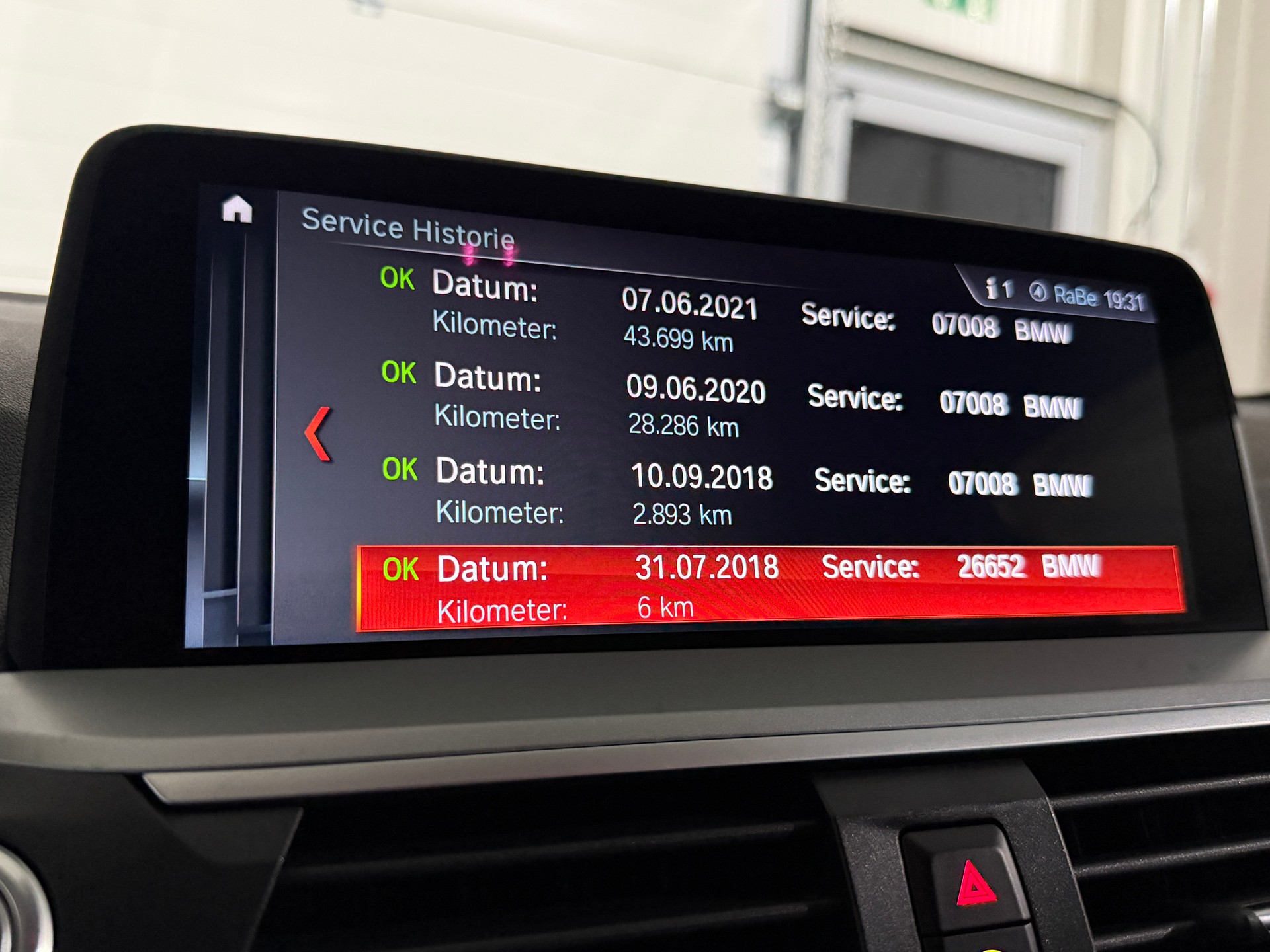 BMW X3 xDrive 20i Steptronic (CH)-image-21