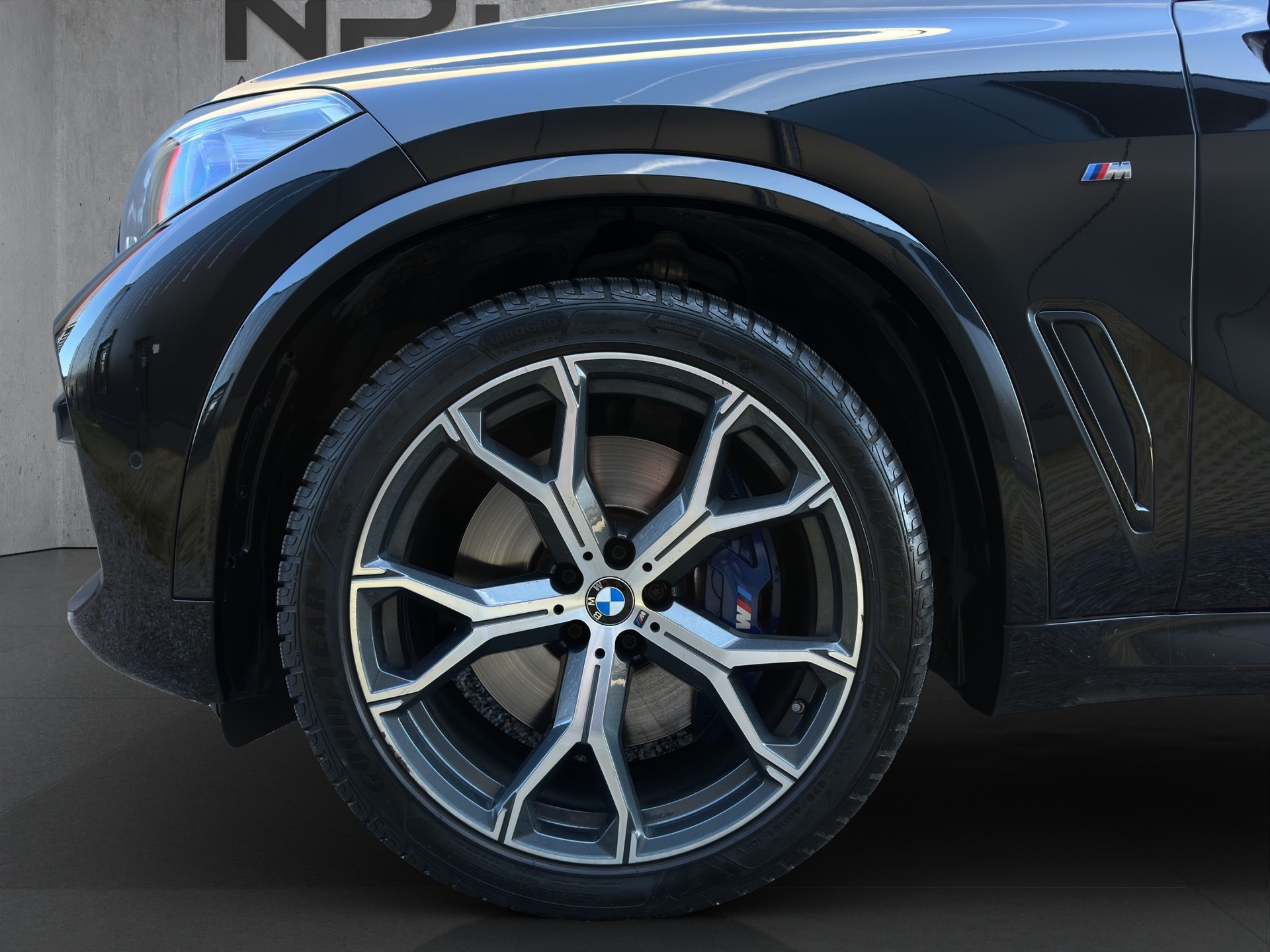 BMW X5 40i xDrive SAG-image-8