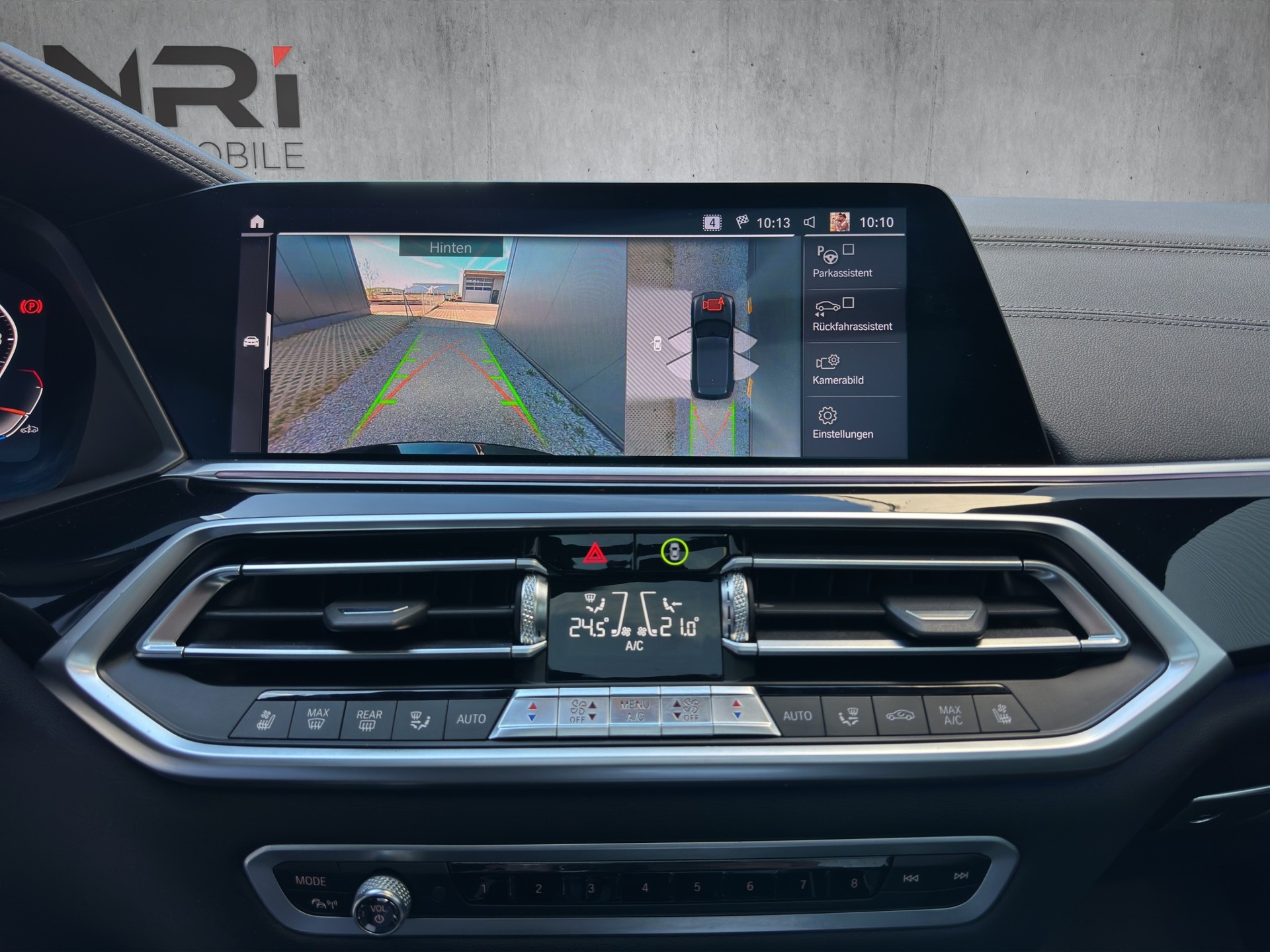BMW X5 40i xDrive SAG-image-13