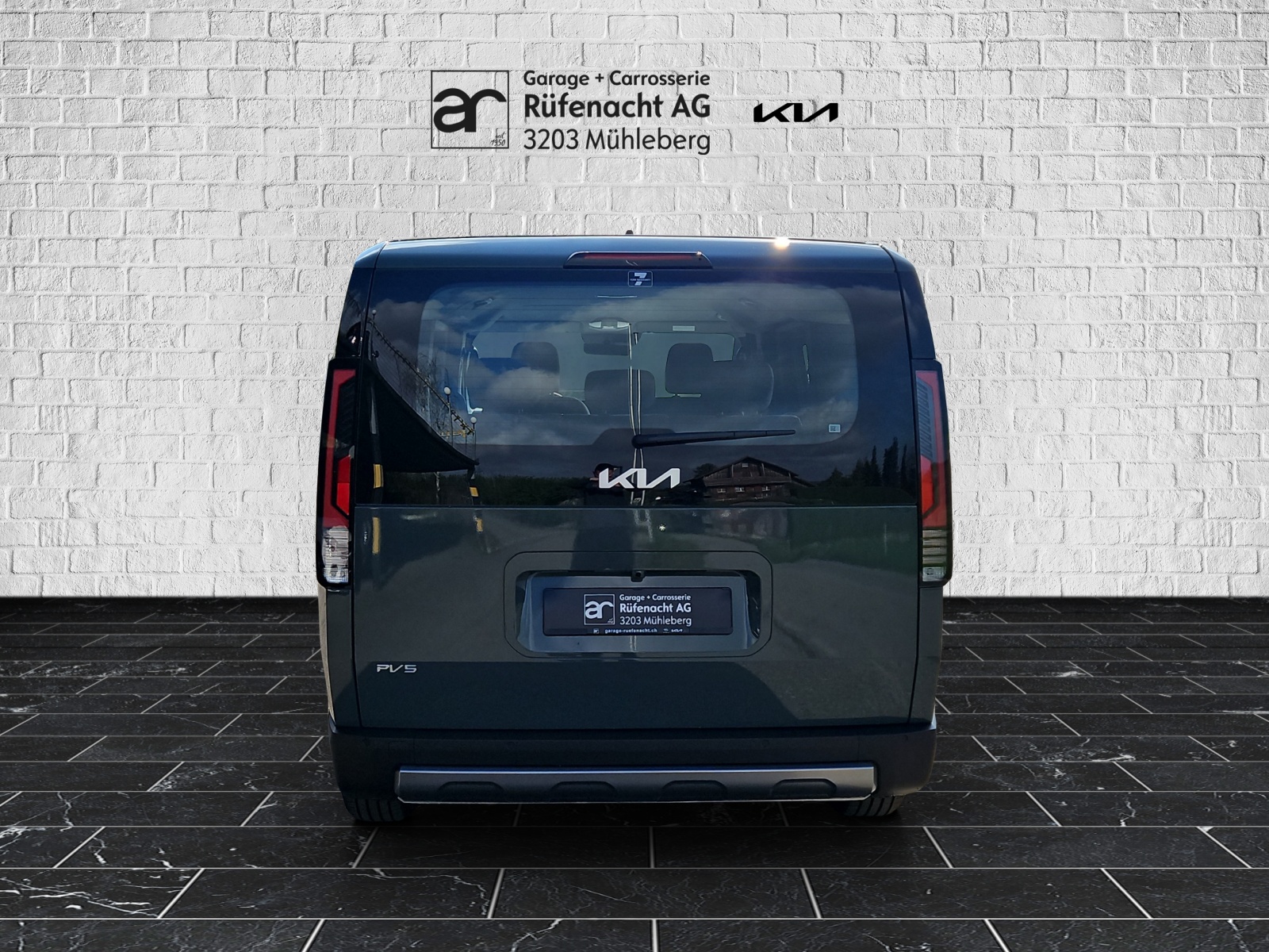 KIA PV5 Passenger 71.2 kWh Plus-showroom-element-3