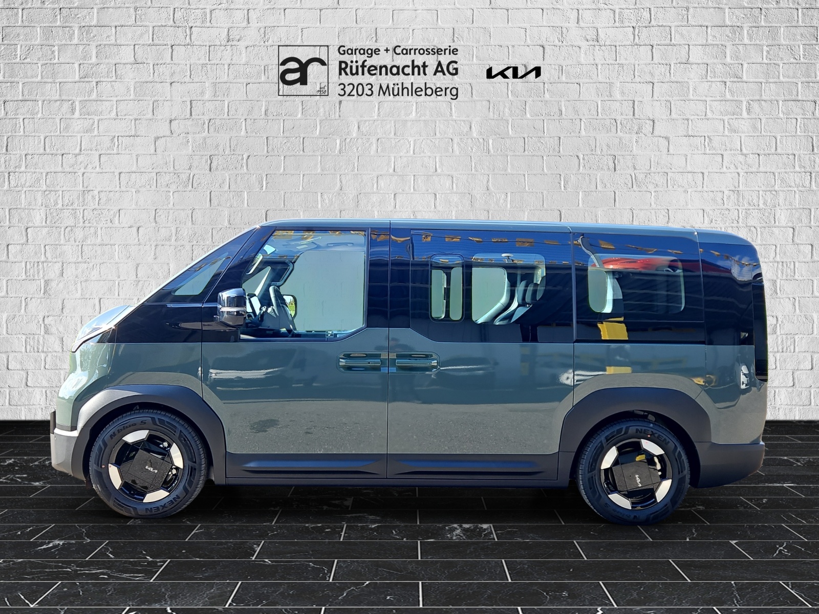 KIA PV5 Passenger 71.2 kWh Plus-image-4