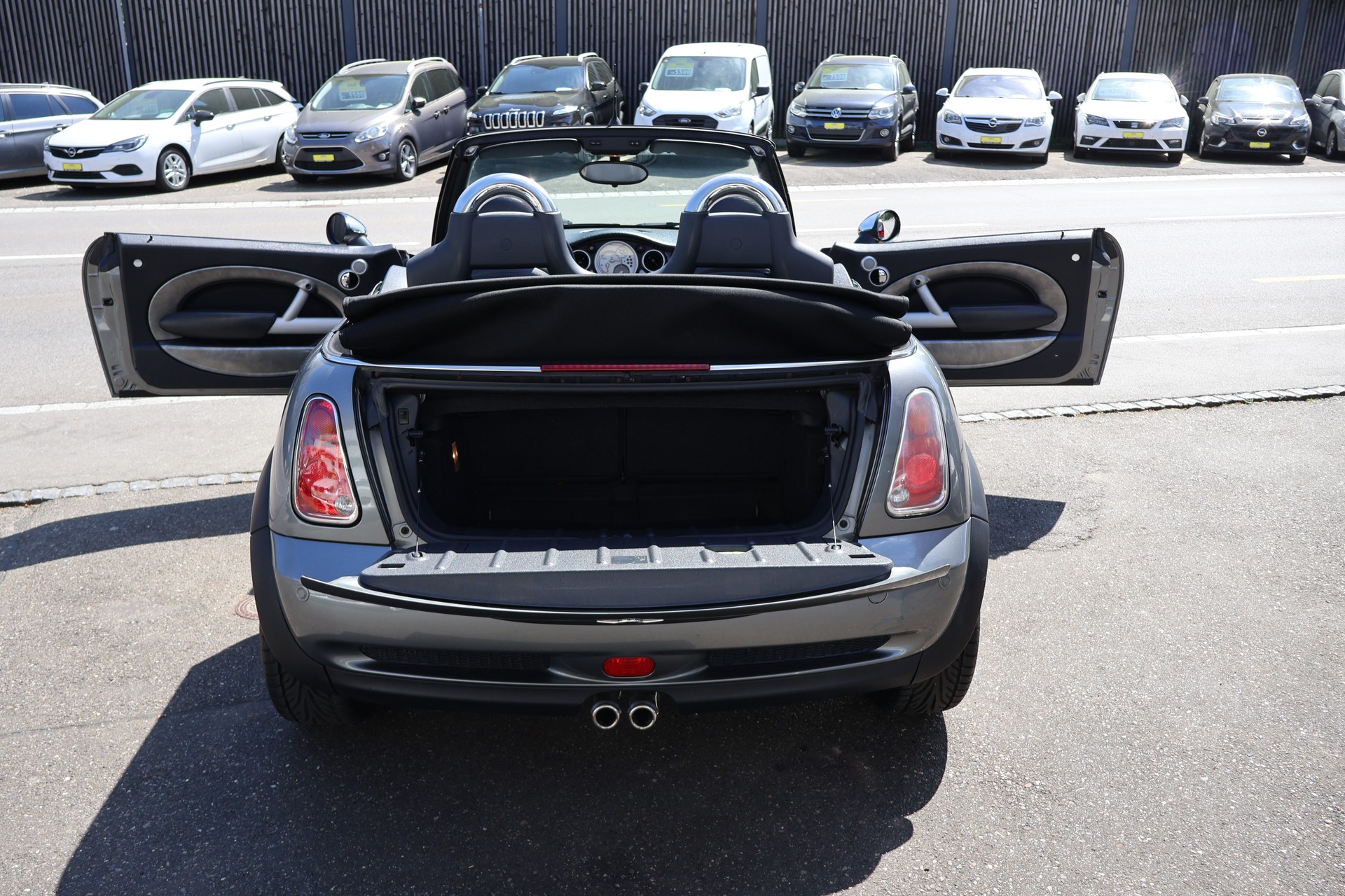 MINI Cooper S Cabriolet-image-8