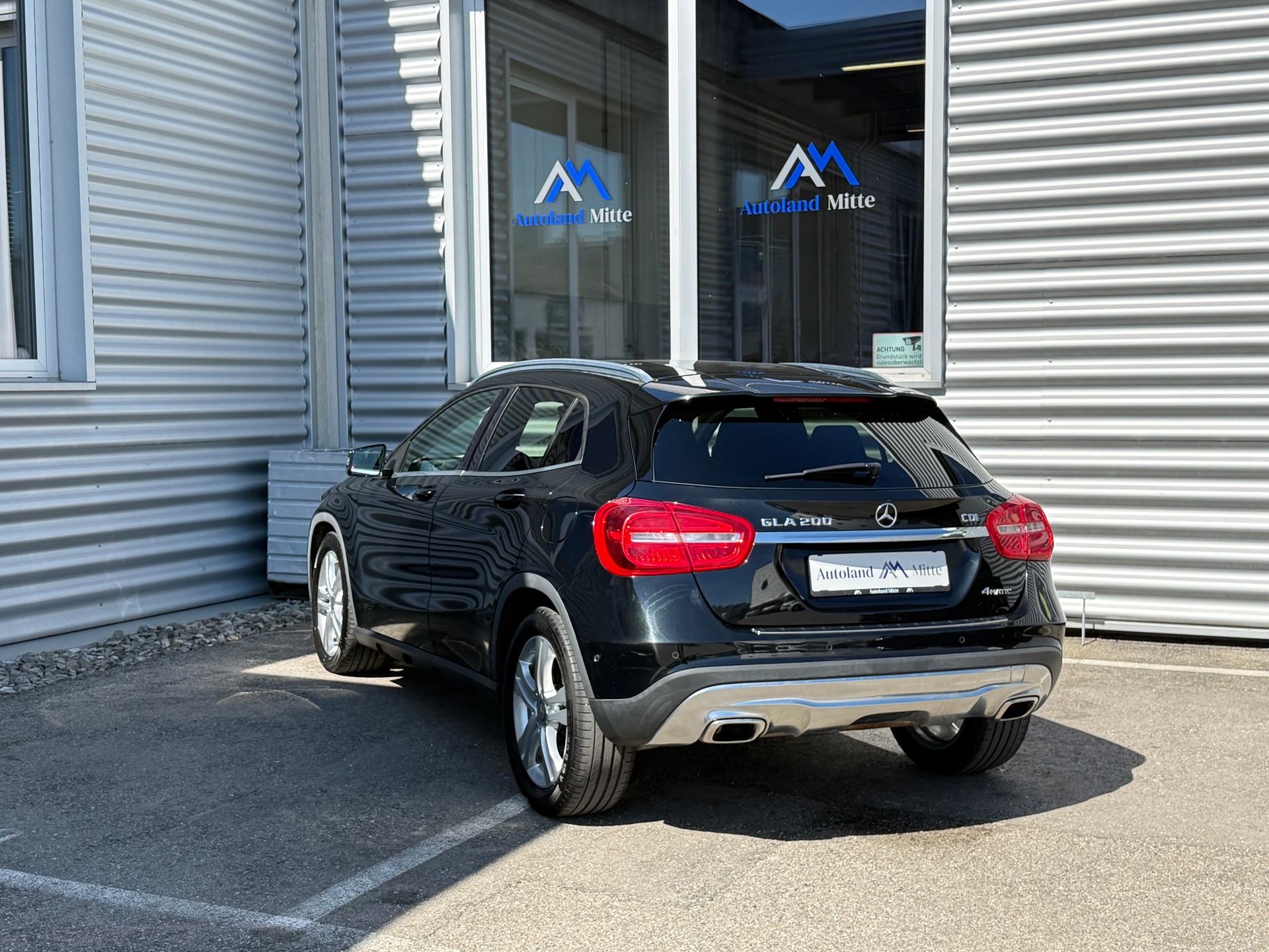 MERCEDES-BENZ GLA 200 CDI 4Matic 7G-DCT-image-4