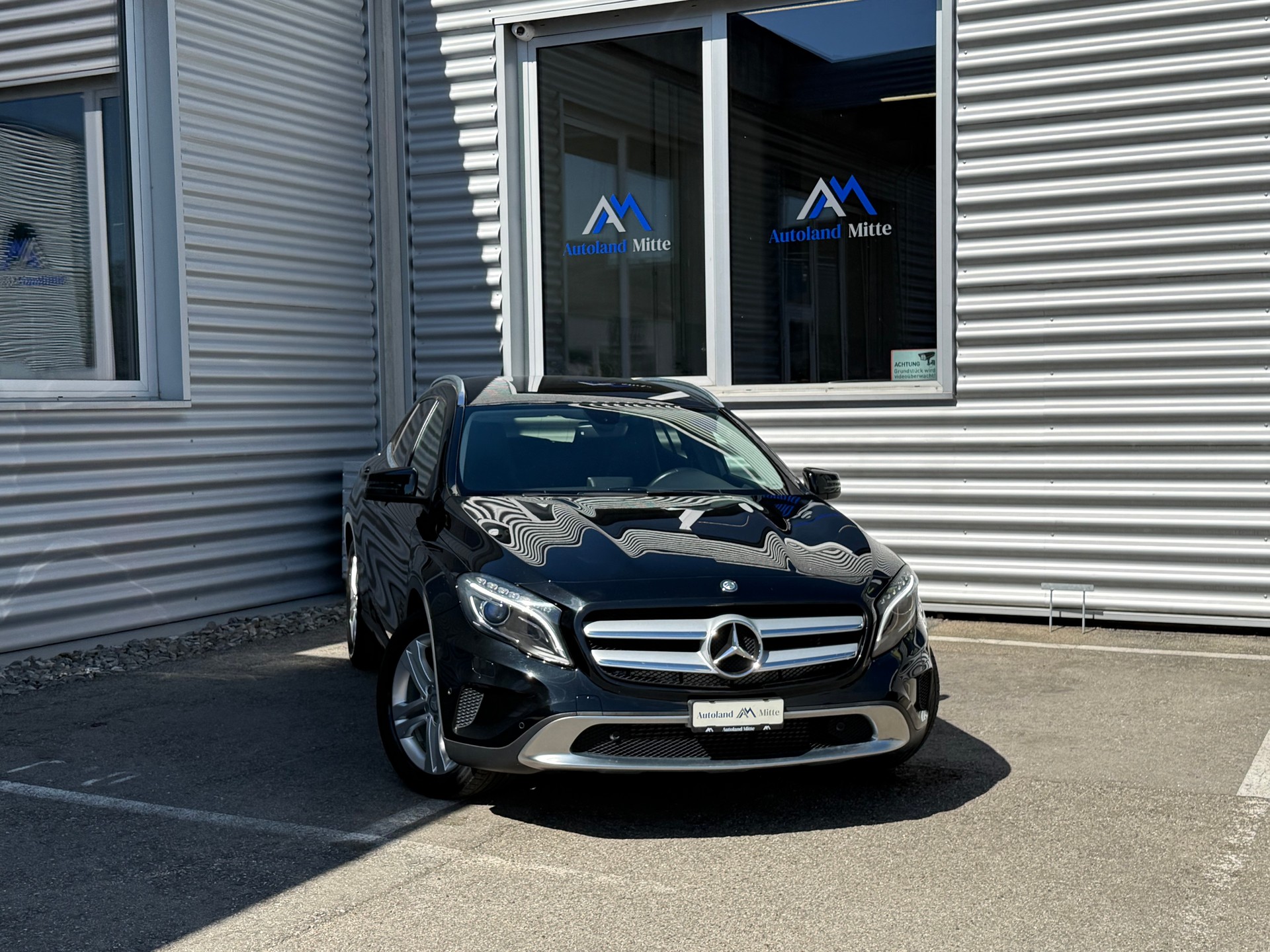 MERCEDES-BENZ GLA 200 CDI 4Matic 7G-DCT-showroom-element-2