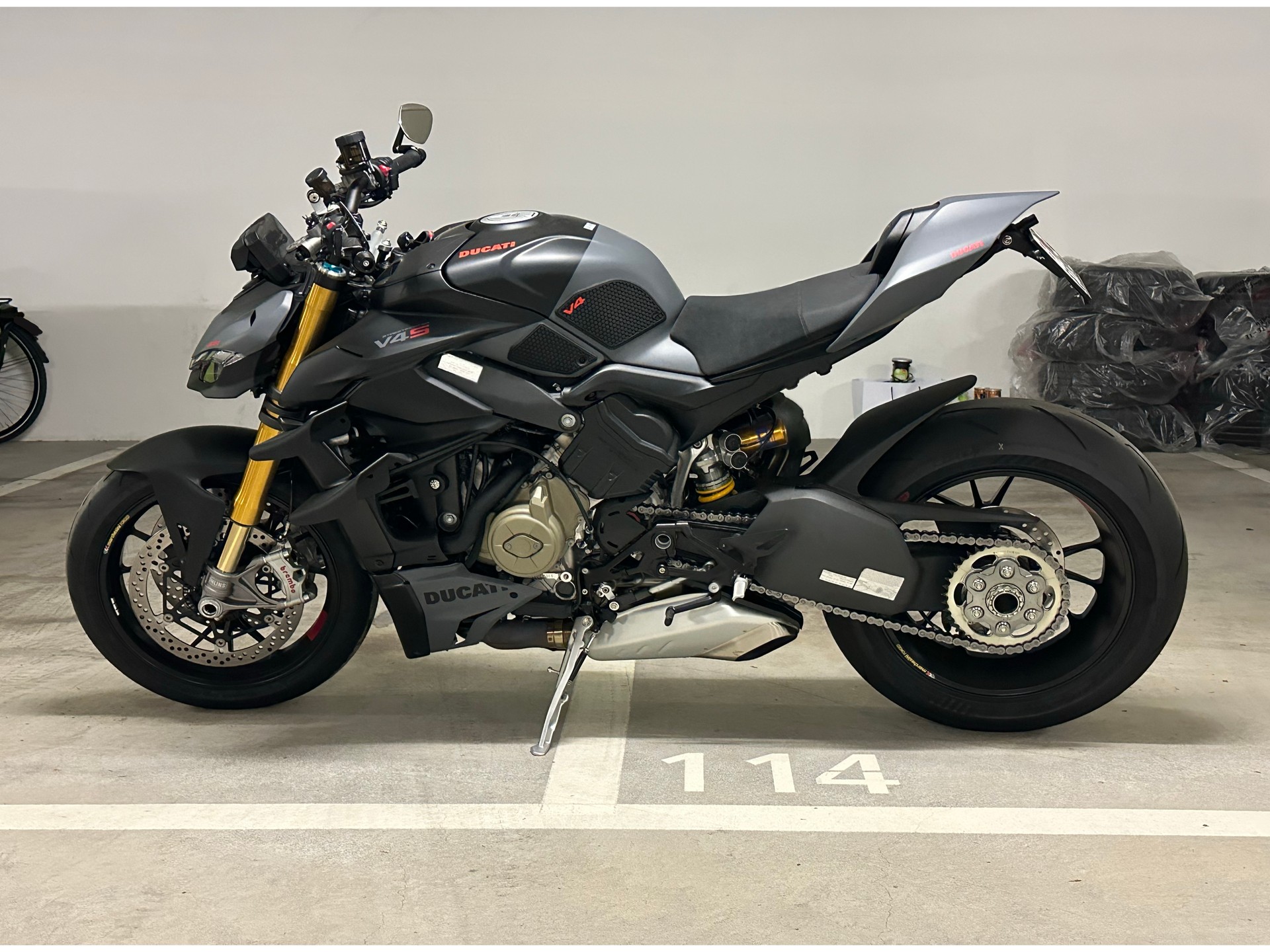 DUCATI Streetfighter V4 S-image-2